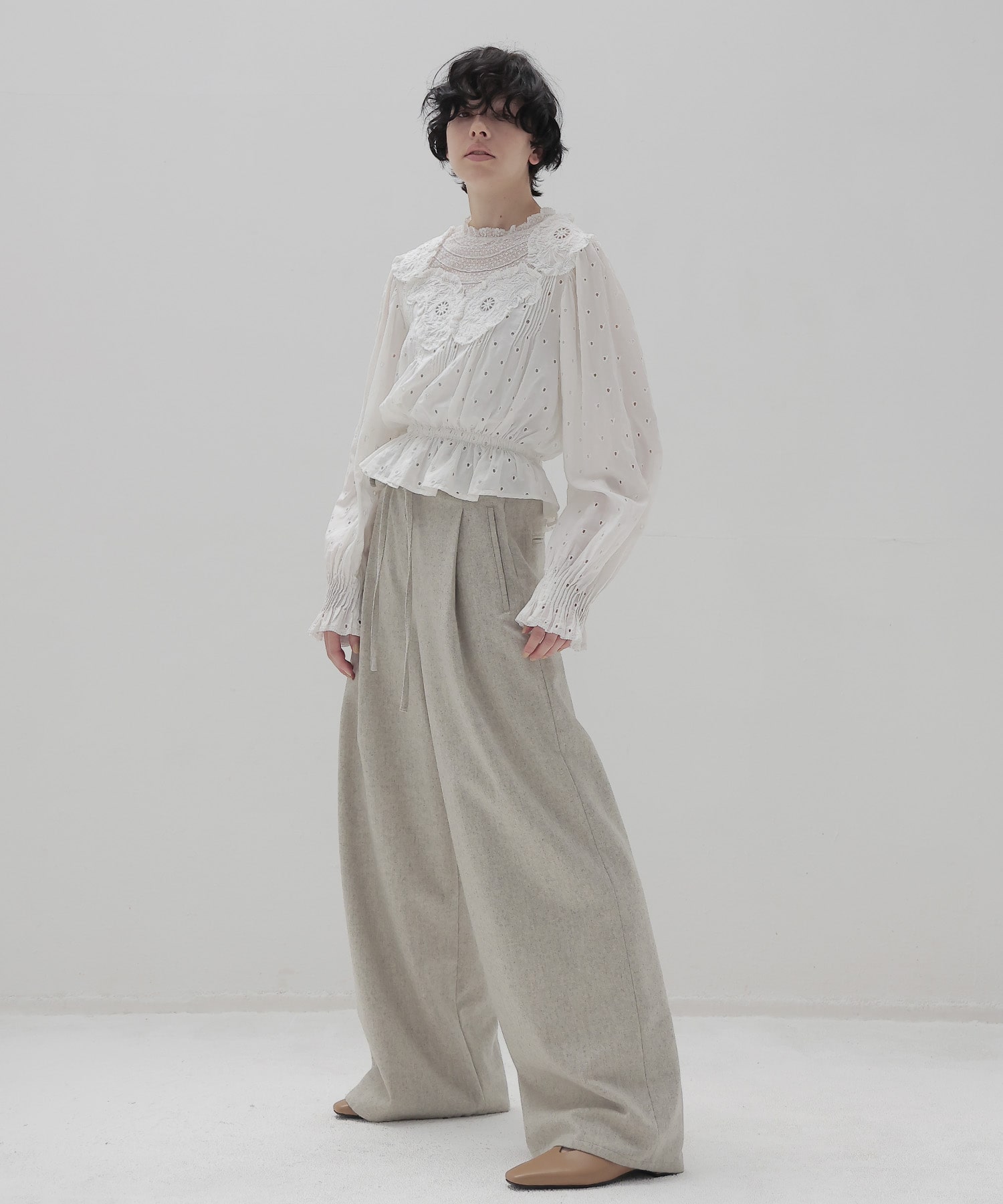 ＜VENIT＞COTTON RAYON VINTAGE LACE BLOUSE