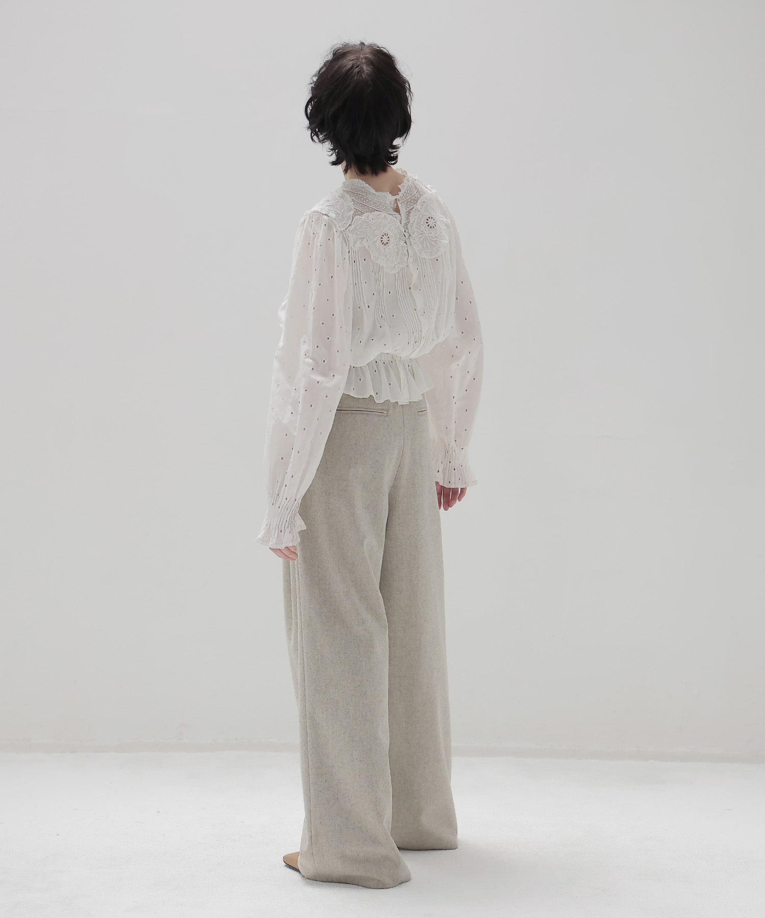 ＜VENIT＞COTTON RAYON VINTAGE LACE BLOUSE