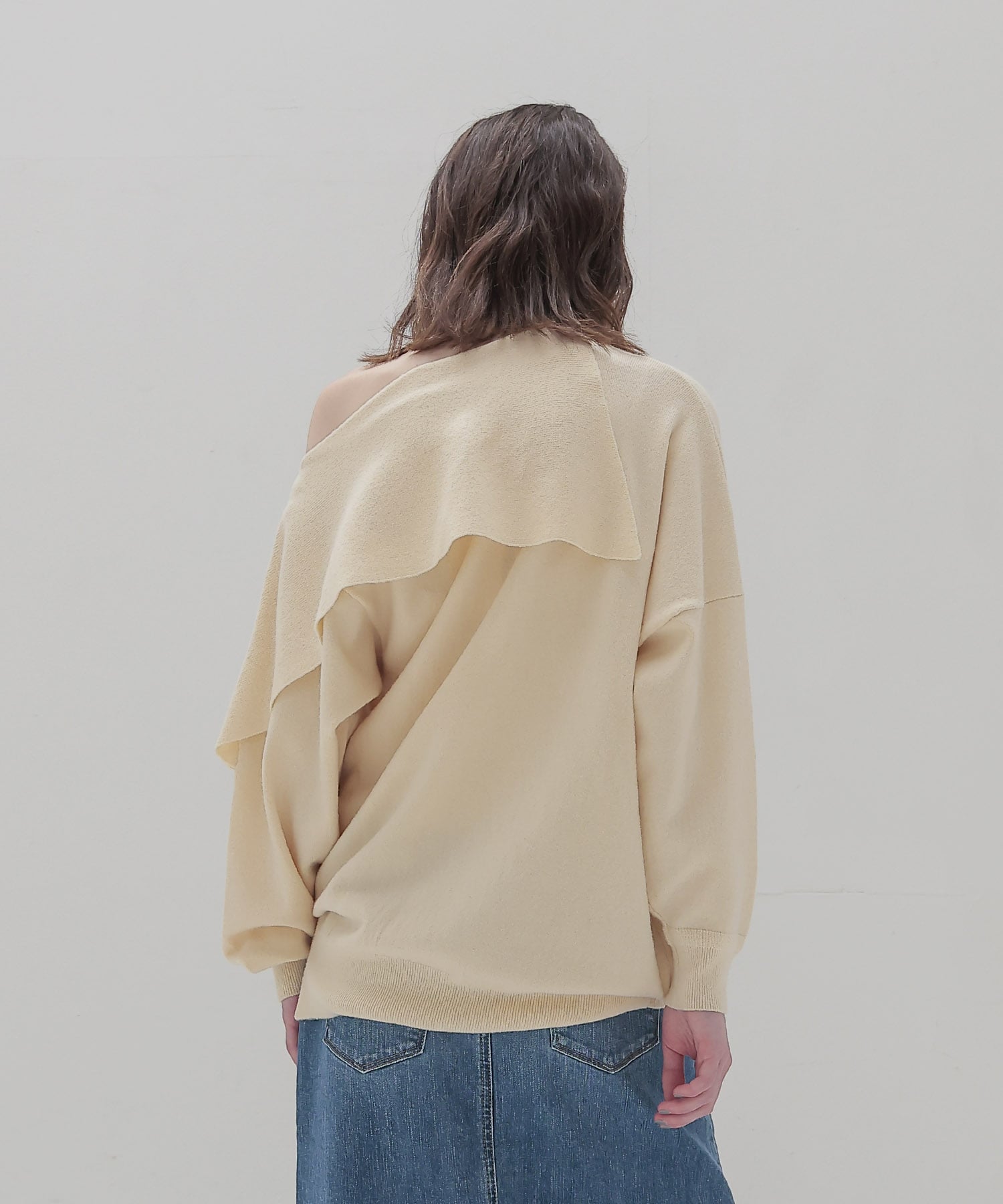 ＜VENIT＞ASYMMETRY KNIT PULLOVER