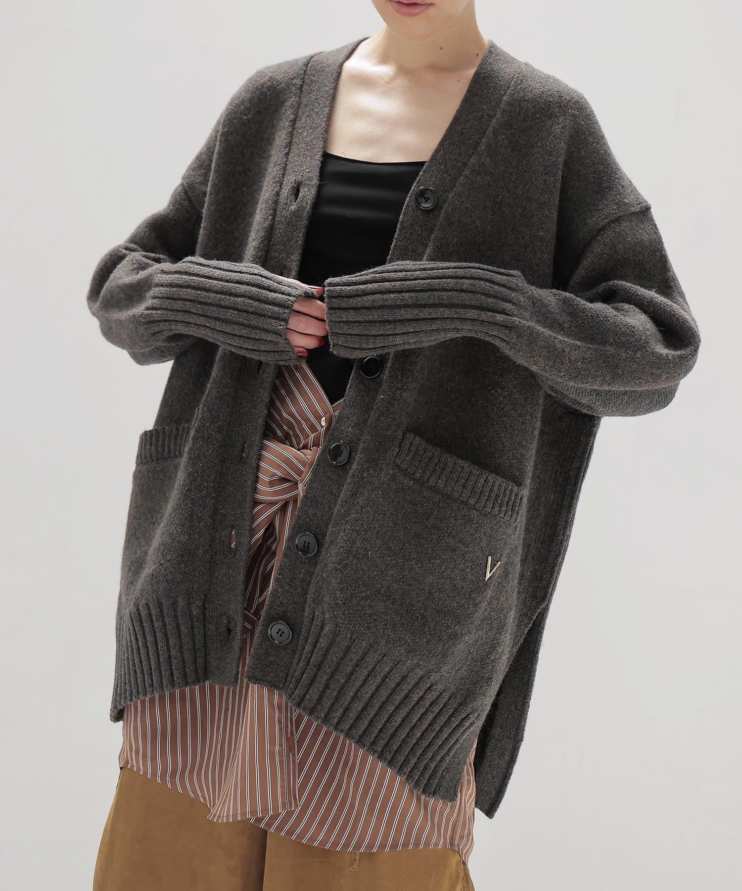 ＜VENIT＞NON MULESING WOOL CARDIGAN