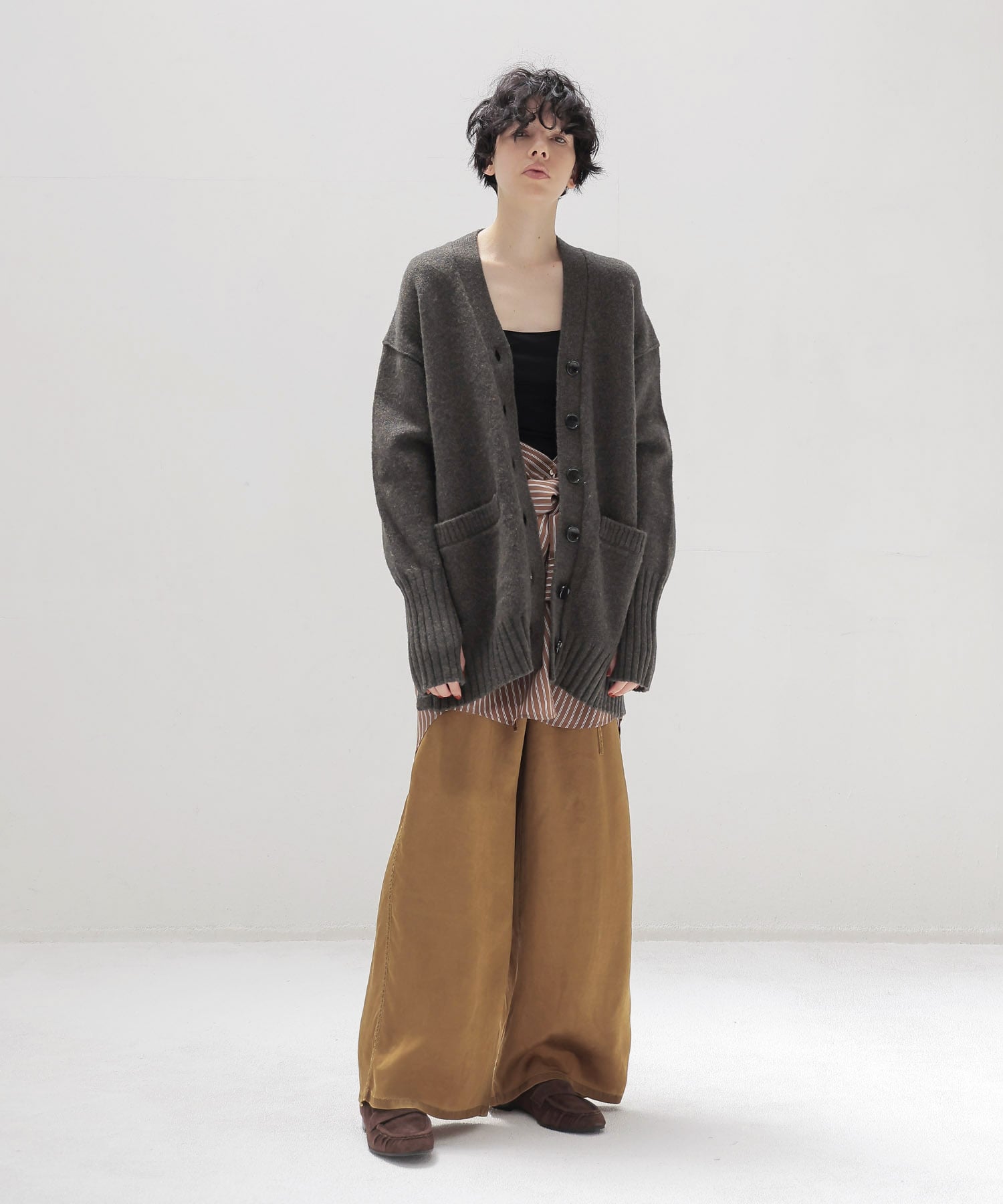 ＜VENIT＞NON MULESING WOOL CARDIGAN