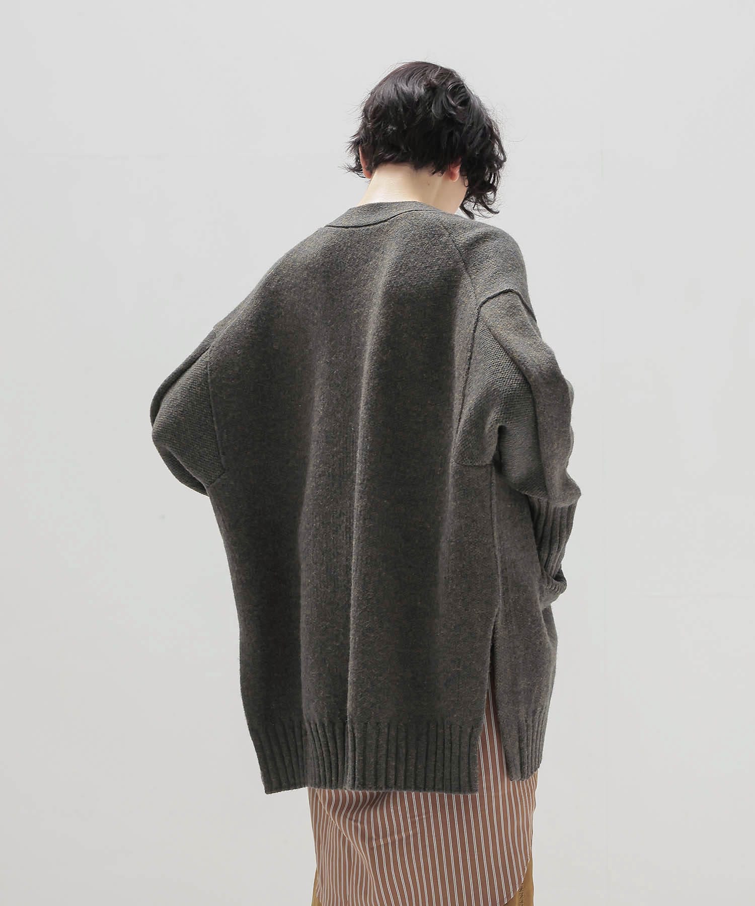 ＜VENIT＞NON MULESING WOOL CARDIGAN