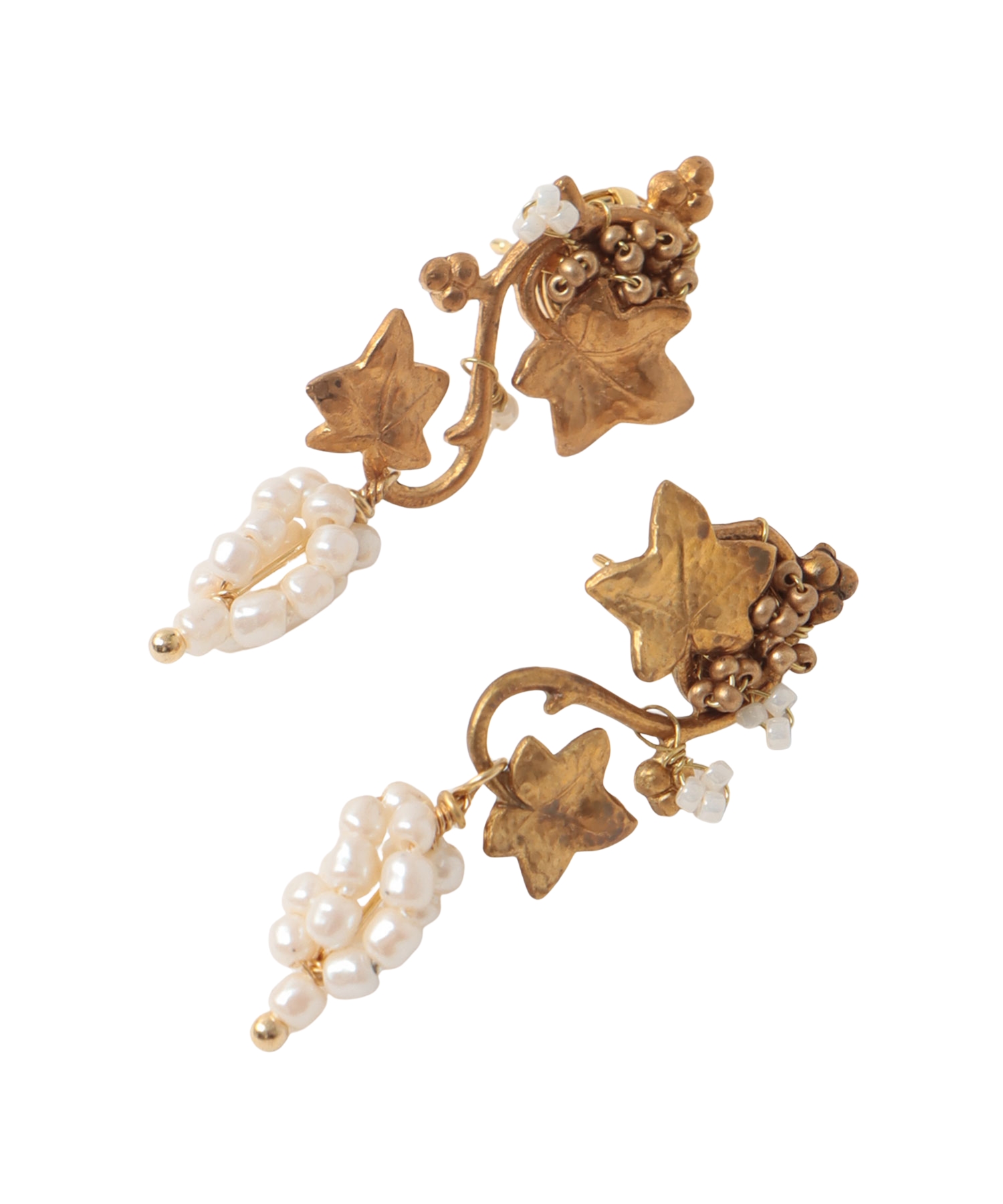 ＜monshiro＞budou leaf earring