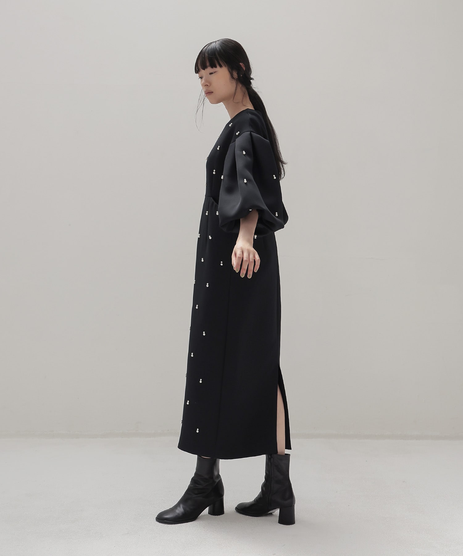 ＜TSURU by Mariko Oikawa＞Leatitia