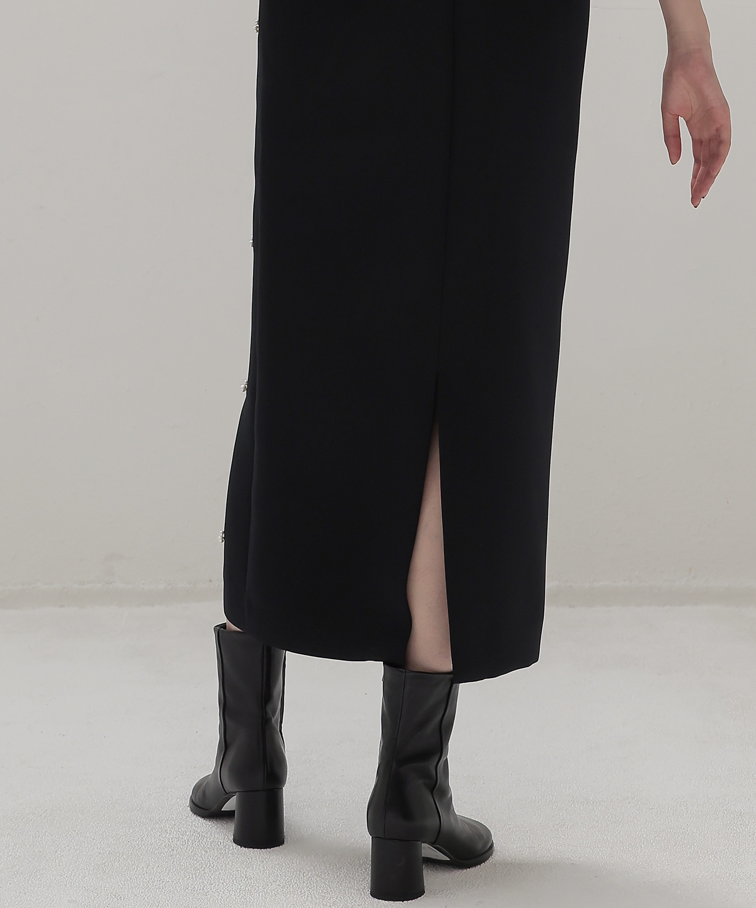 ＜TSURU by Mariko Oikawa＞Leatitia