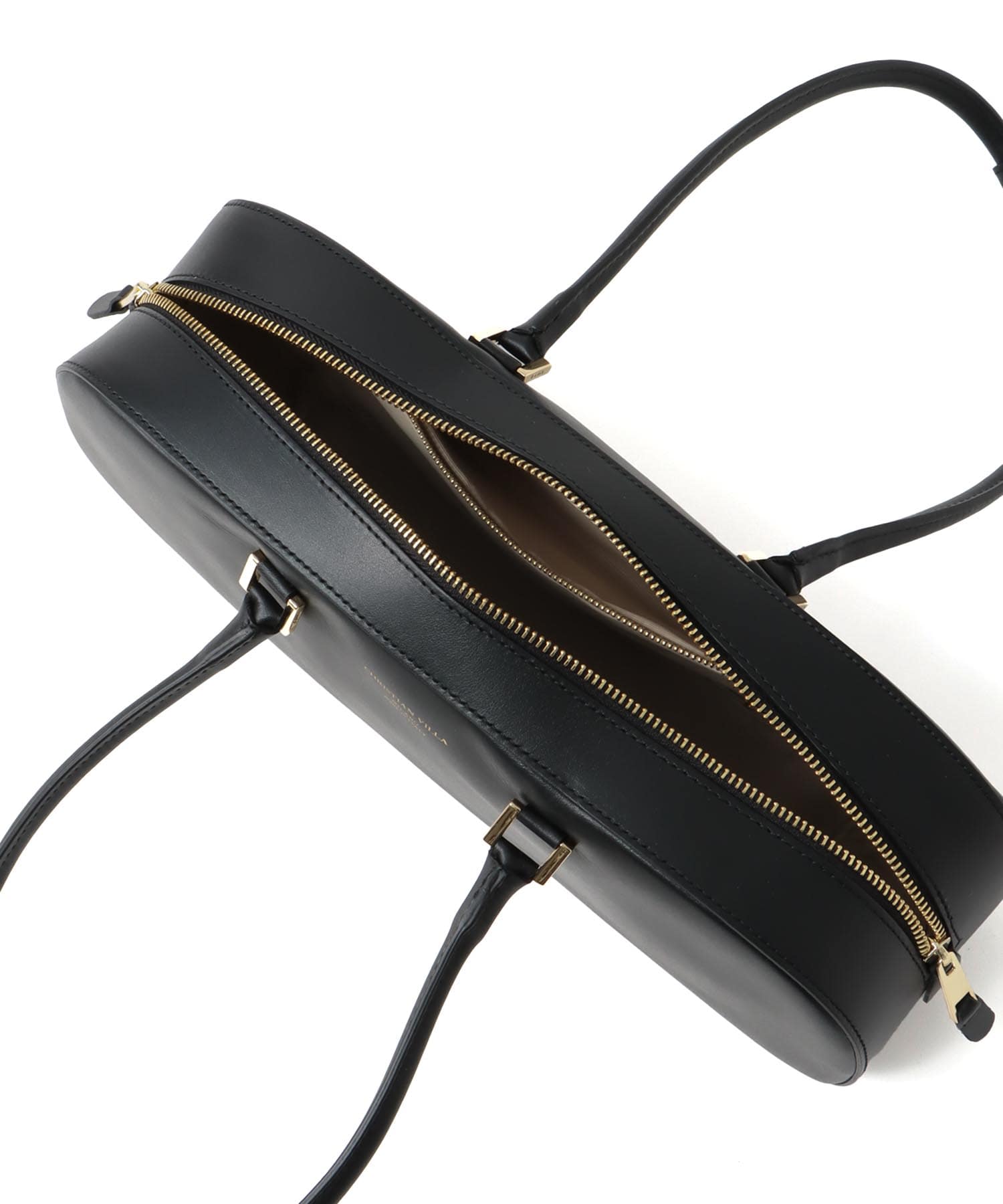 ＜CHRISTIAN VILLA＞wide square shoulder bag