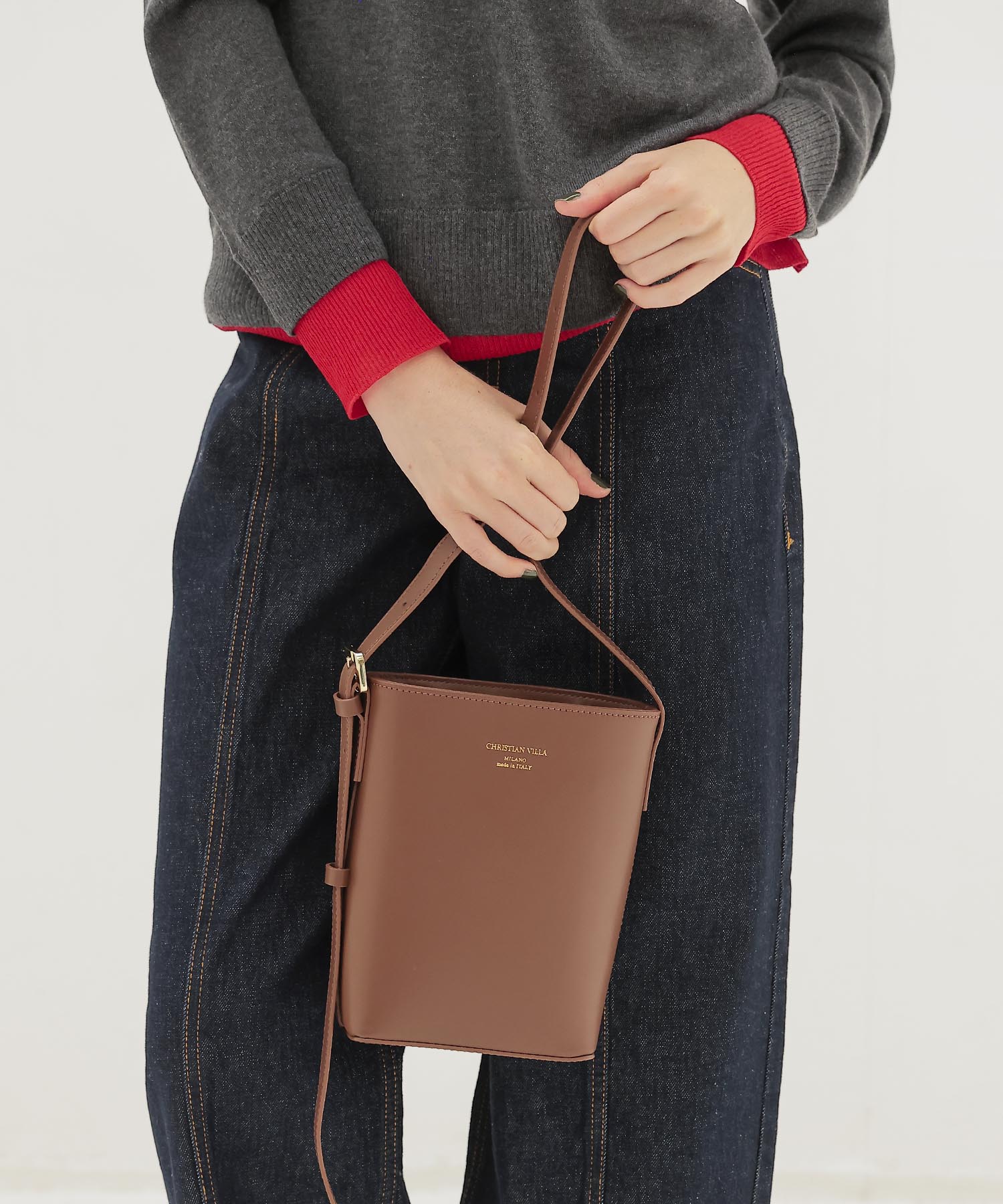 ＜CHRISTIAN VILLA＞one hand shoulder bag
