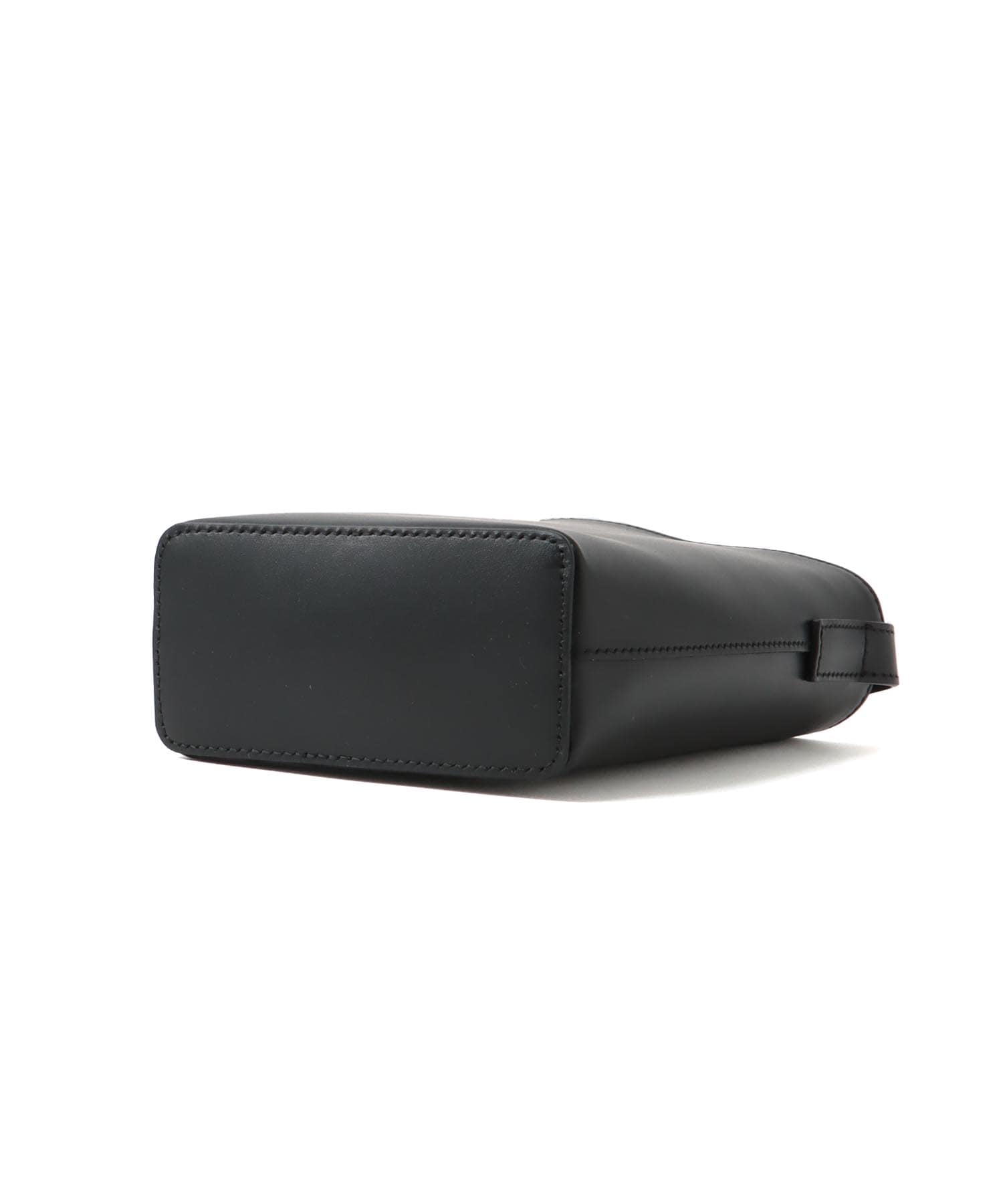 ＜CHRISTIAN VILLA＞one hand shoulder bag