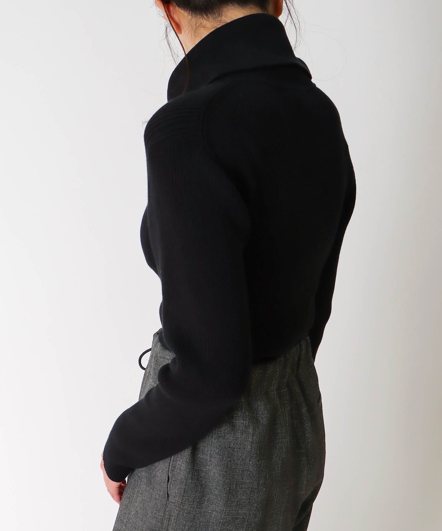 ＜uca＞collared lib turtle pullover