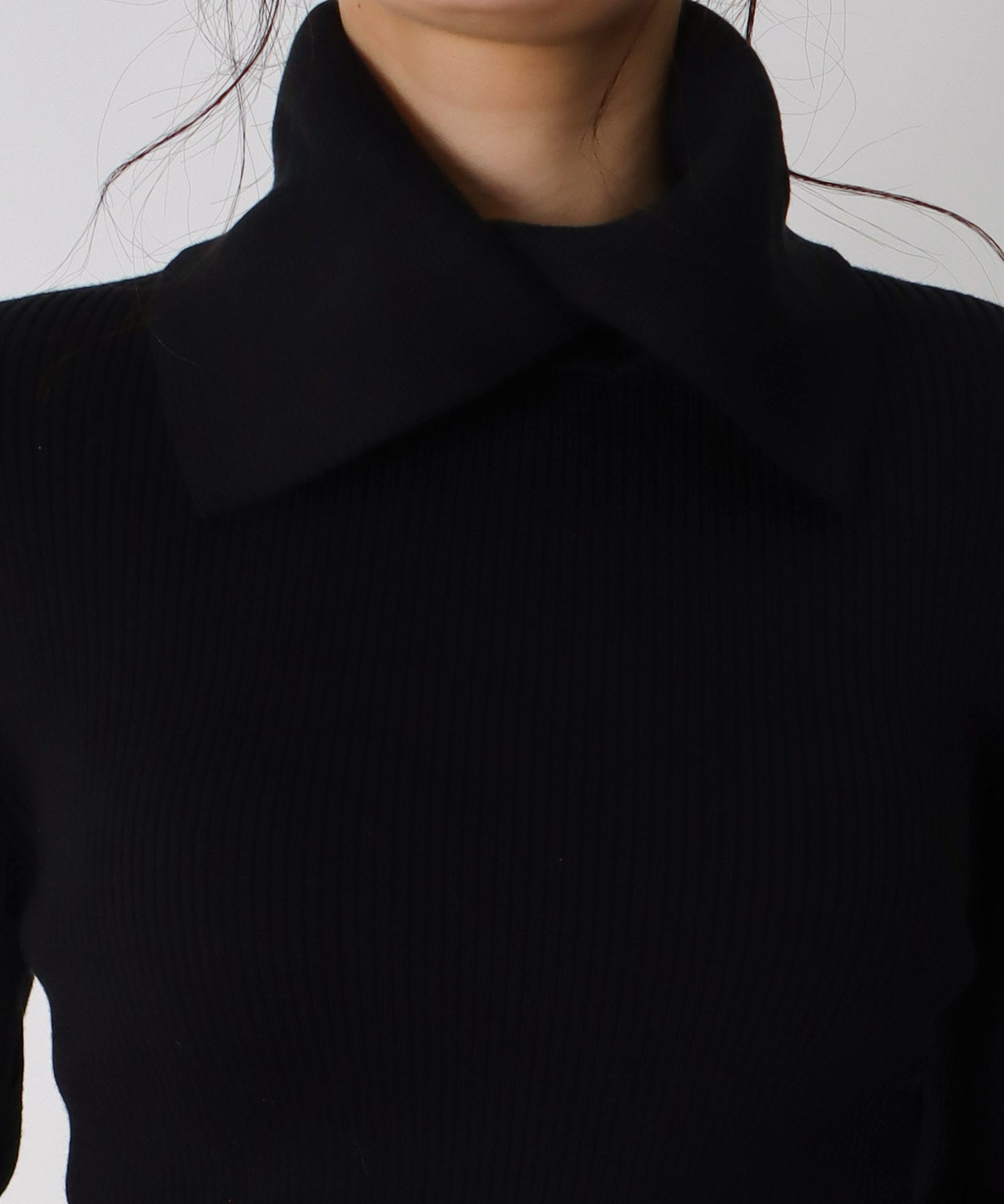＜uca＞collared lib turtle pullover