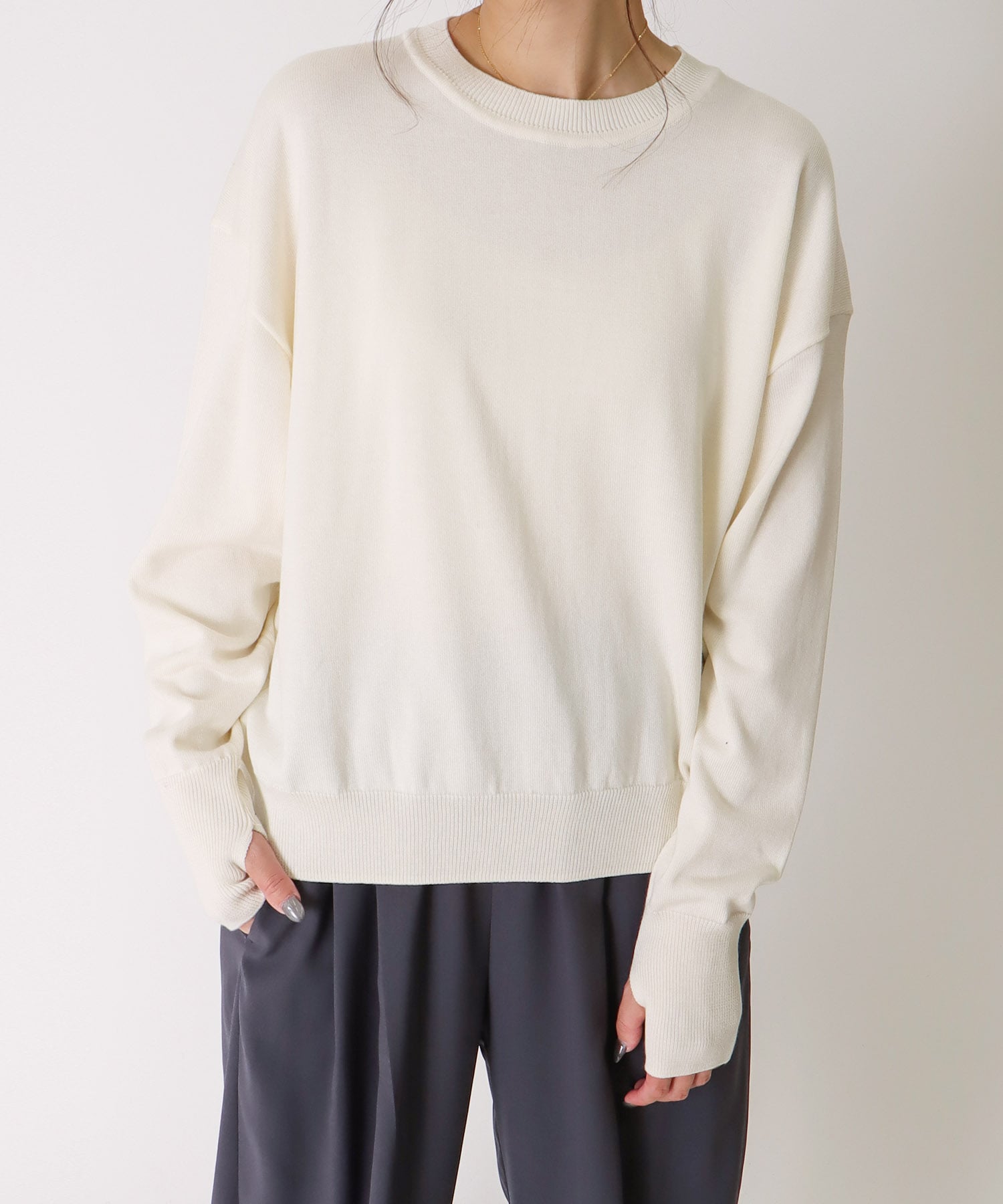＜uca＞back intarsist slit plain stitch crew pullover