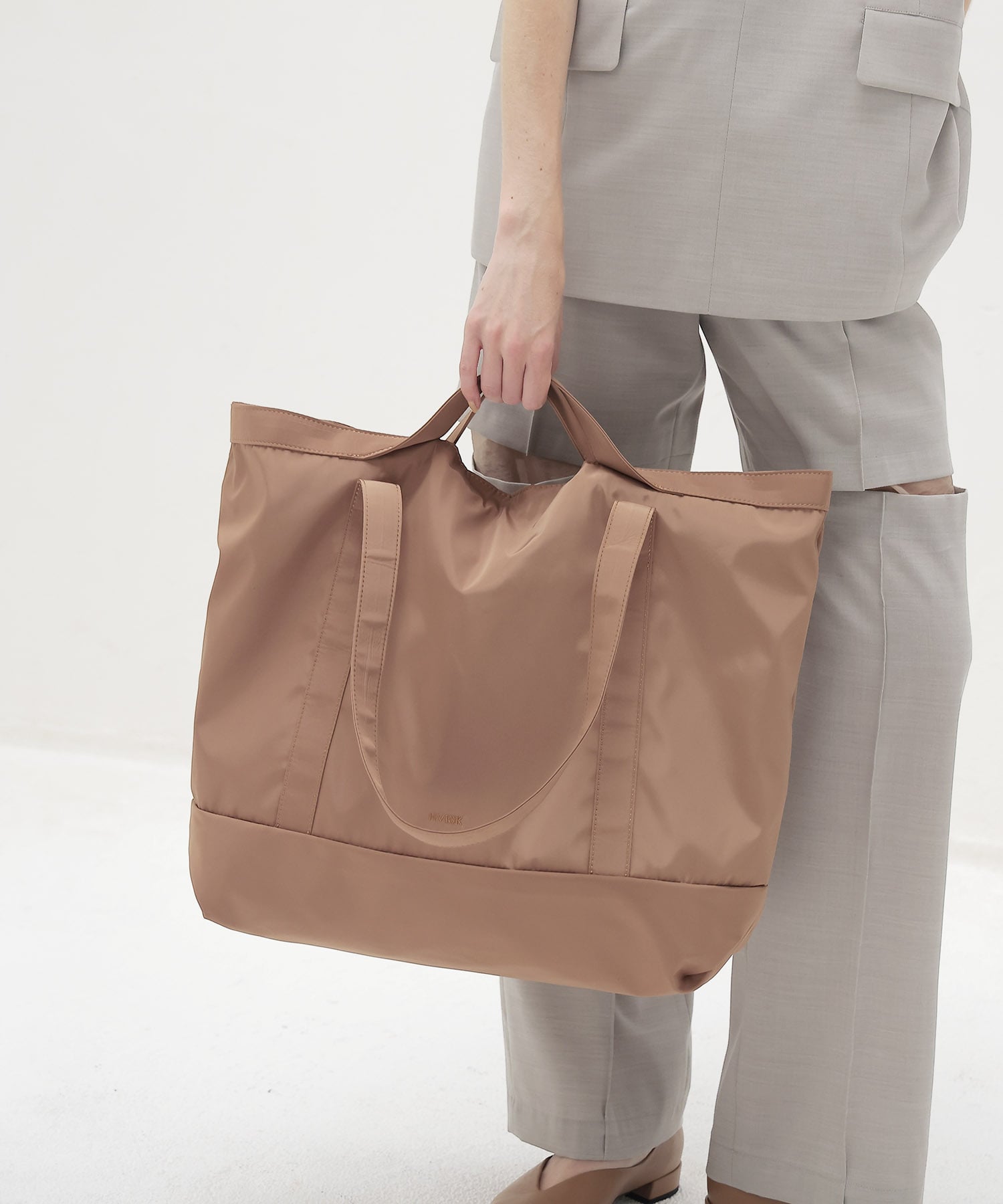 ＜HVISK＞TOTE MATTE TWILL