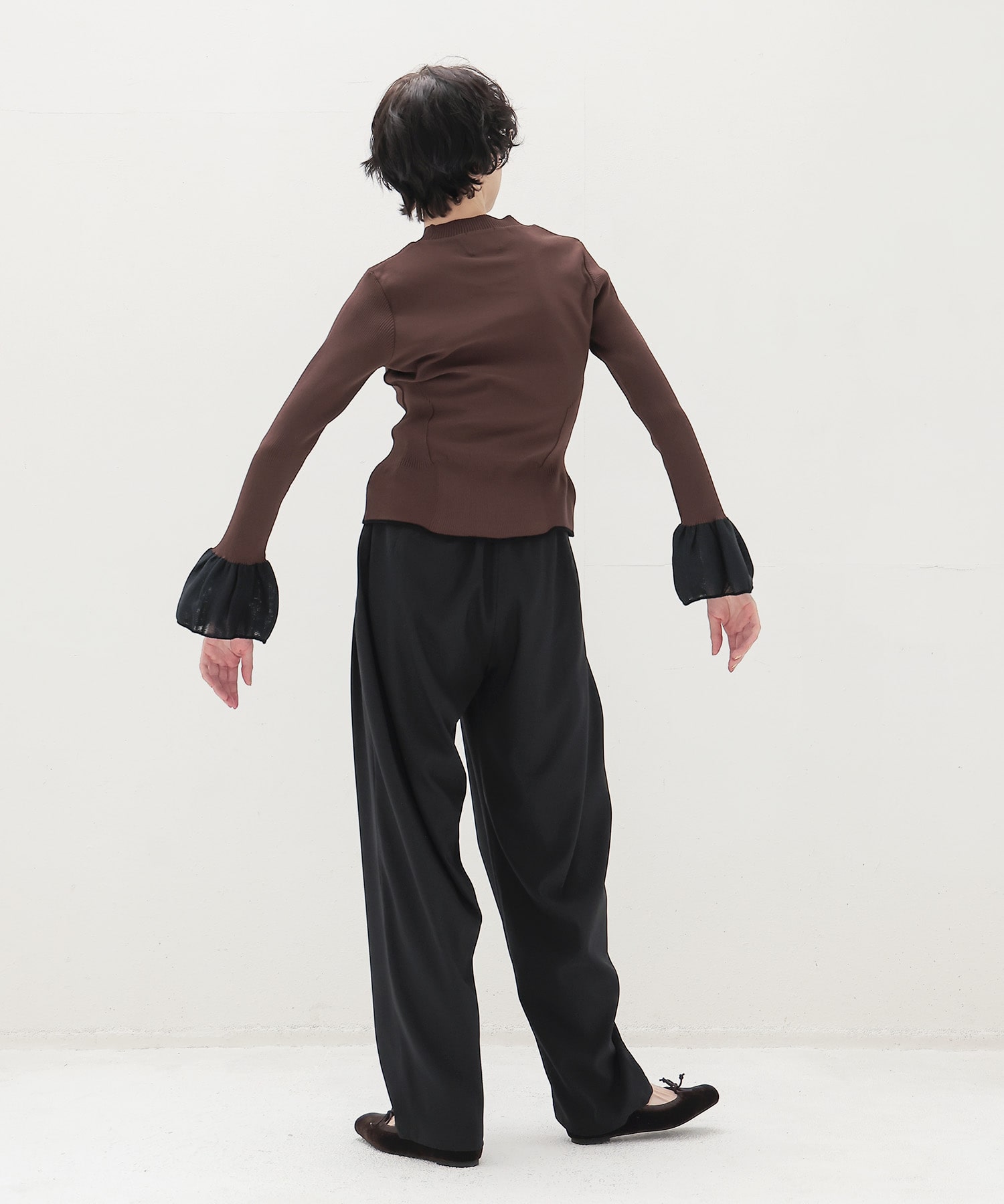 ＜ODAKHA＞flow tucked trousers