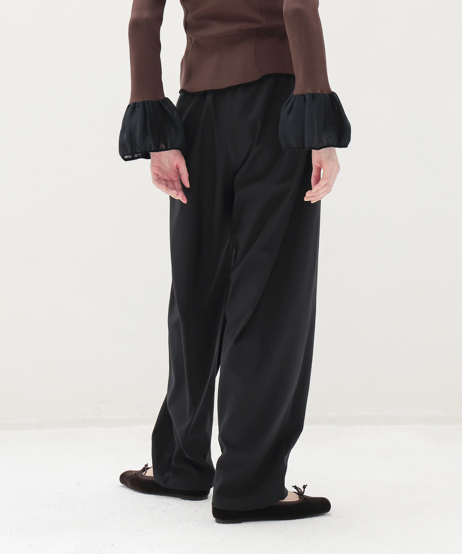 ＜ODAKHA＞flow tucked trousers