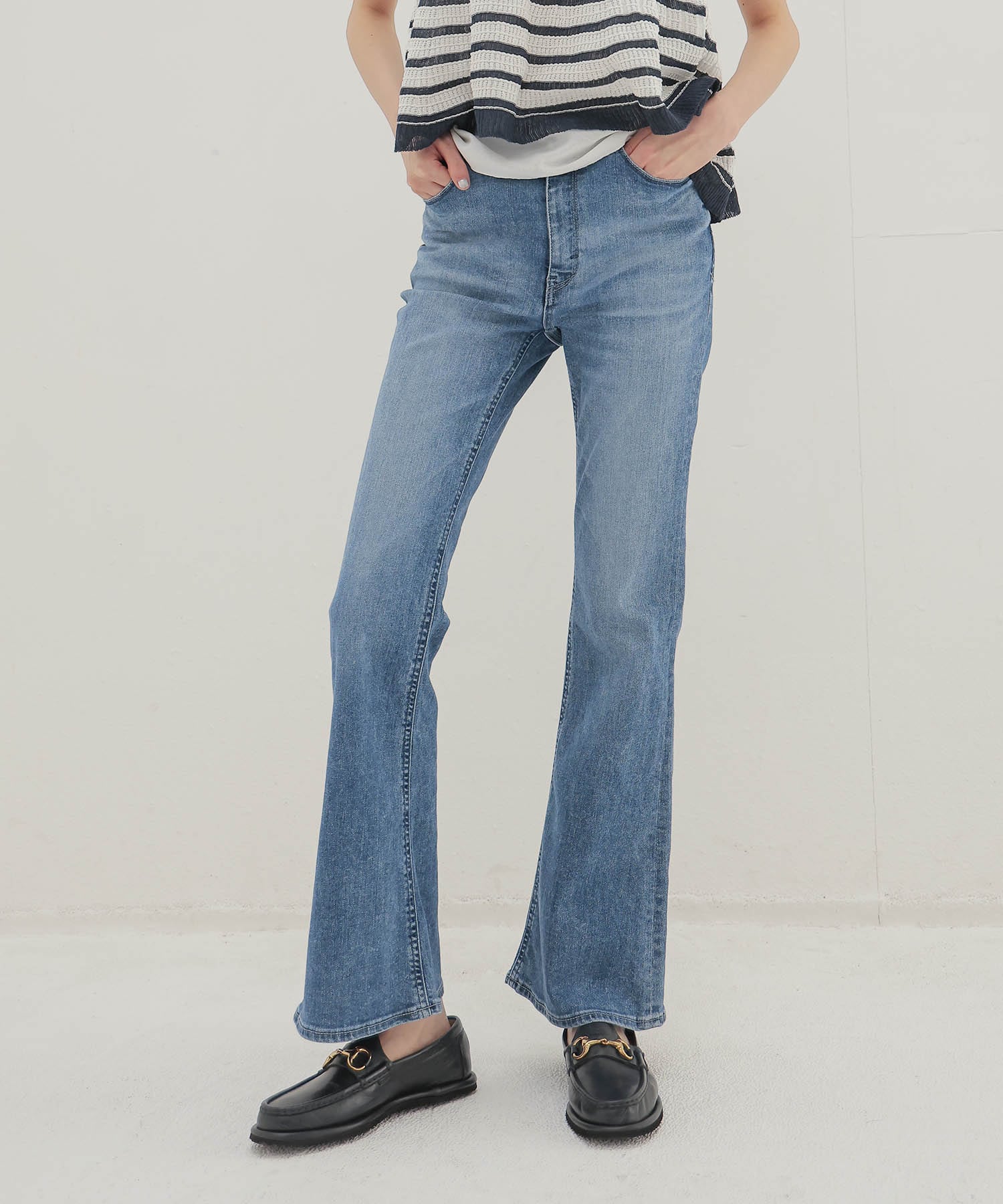 ＜YANUK＞Bootcut Foggy Light Blue