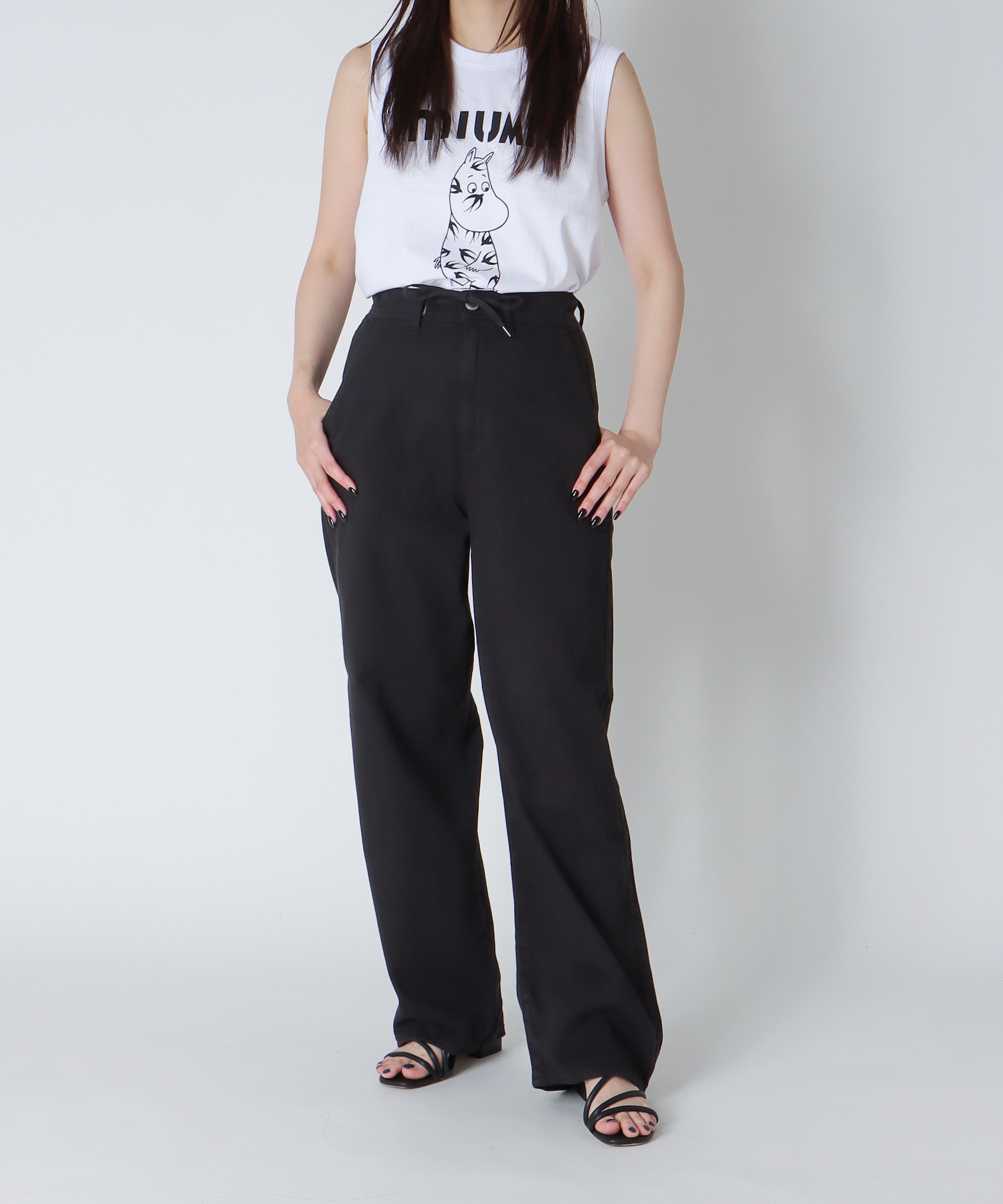 ＜YANUK＞Relax LILITH BLACK