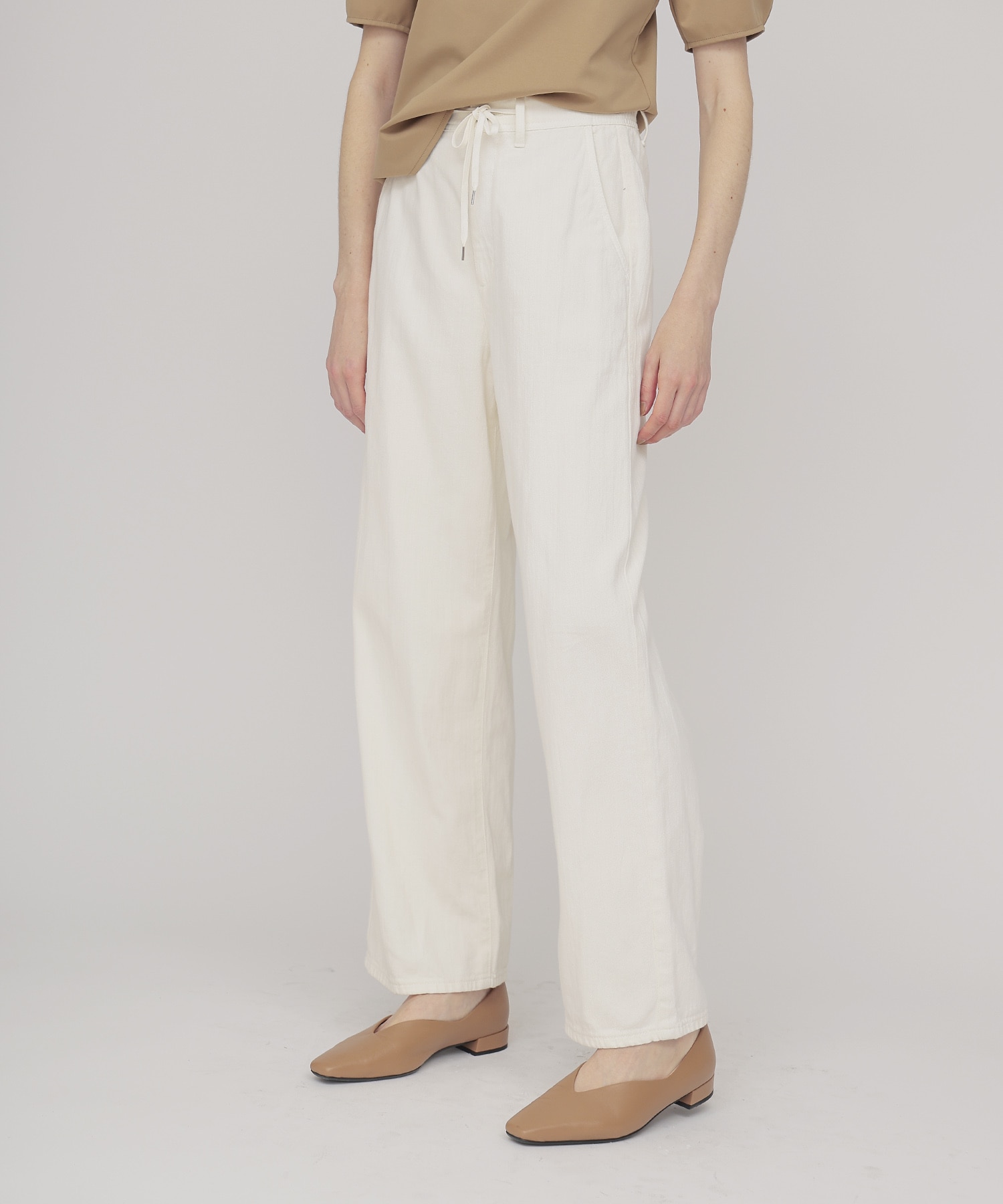 ＜YANUK＞Relax LILITH WHITE