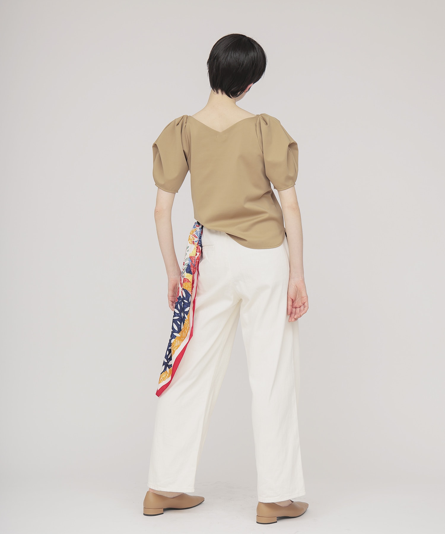 ＜YANUK＞Relax LILITH WHITE