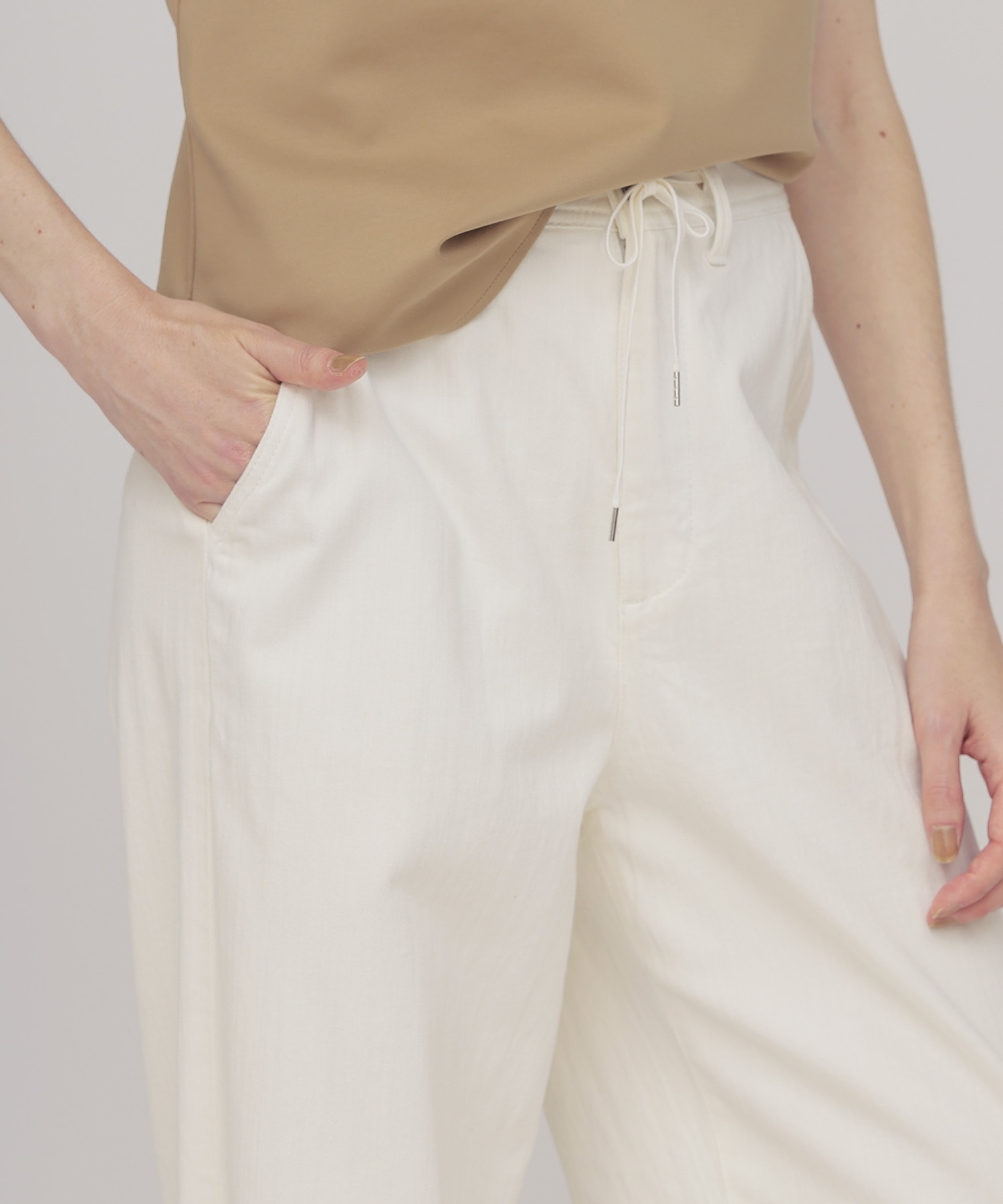 ＜YANUK＞Relax LILITH WHITE