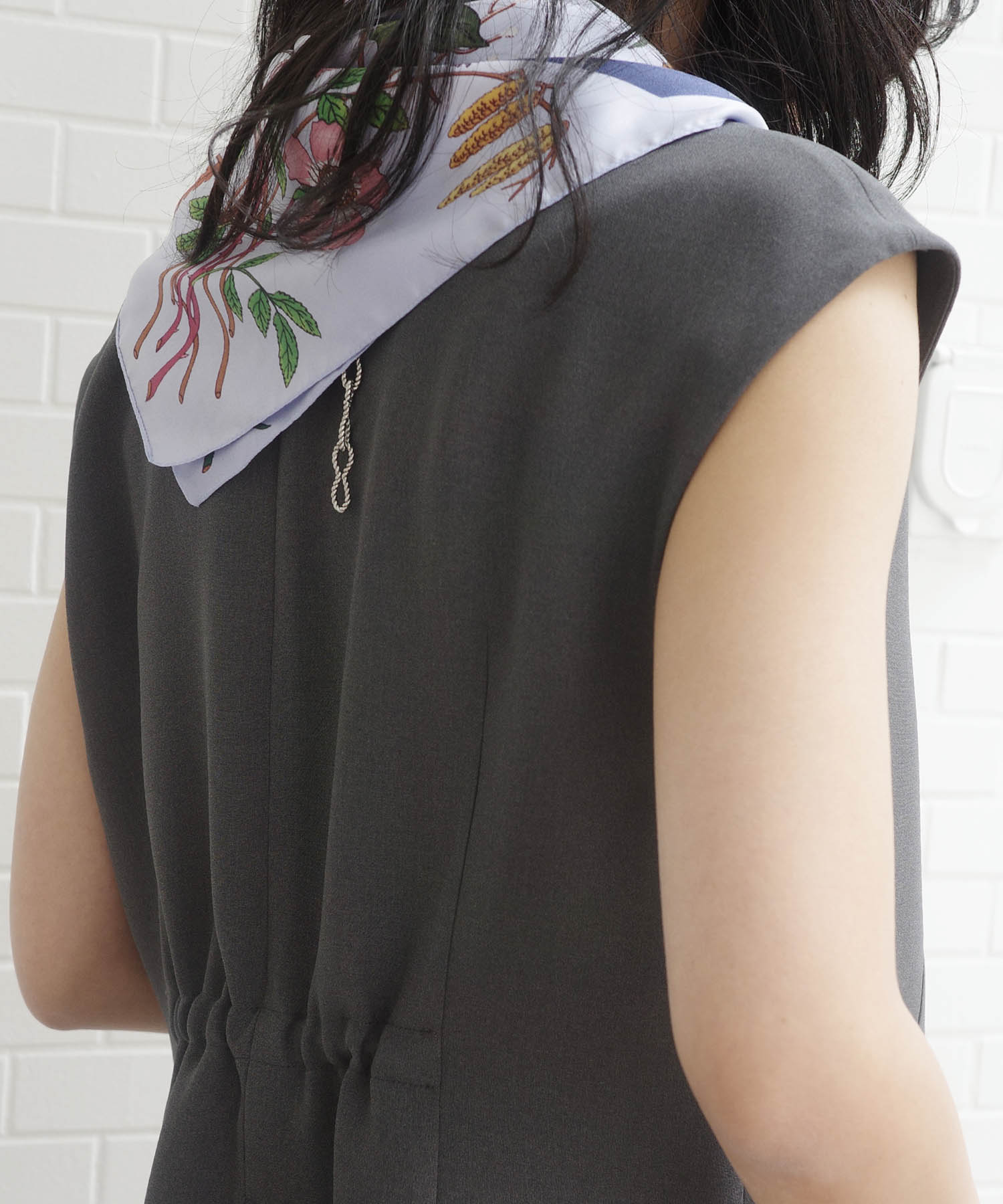 ＜MILLELA FIRENZE＞flower pattern scarf