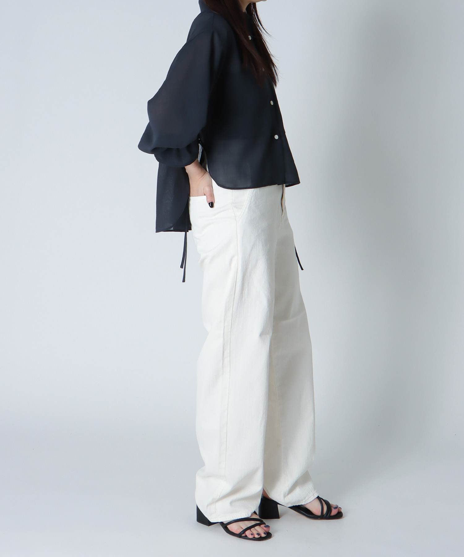 ＜B7＞tech lawn blouse