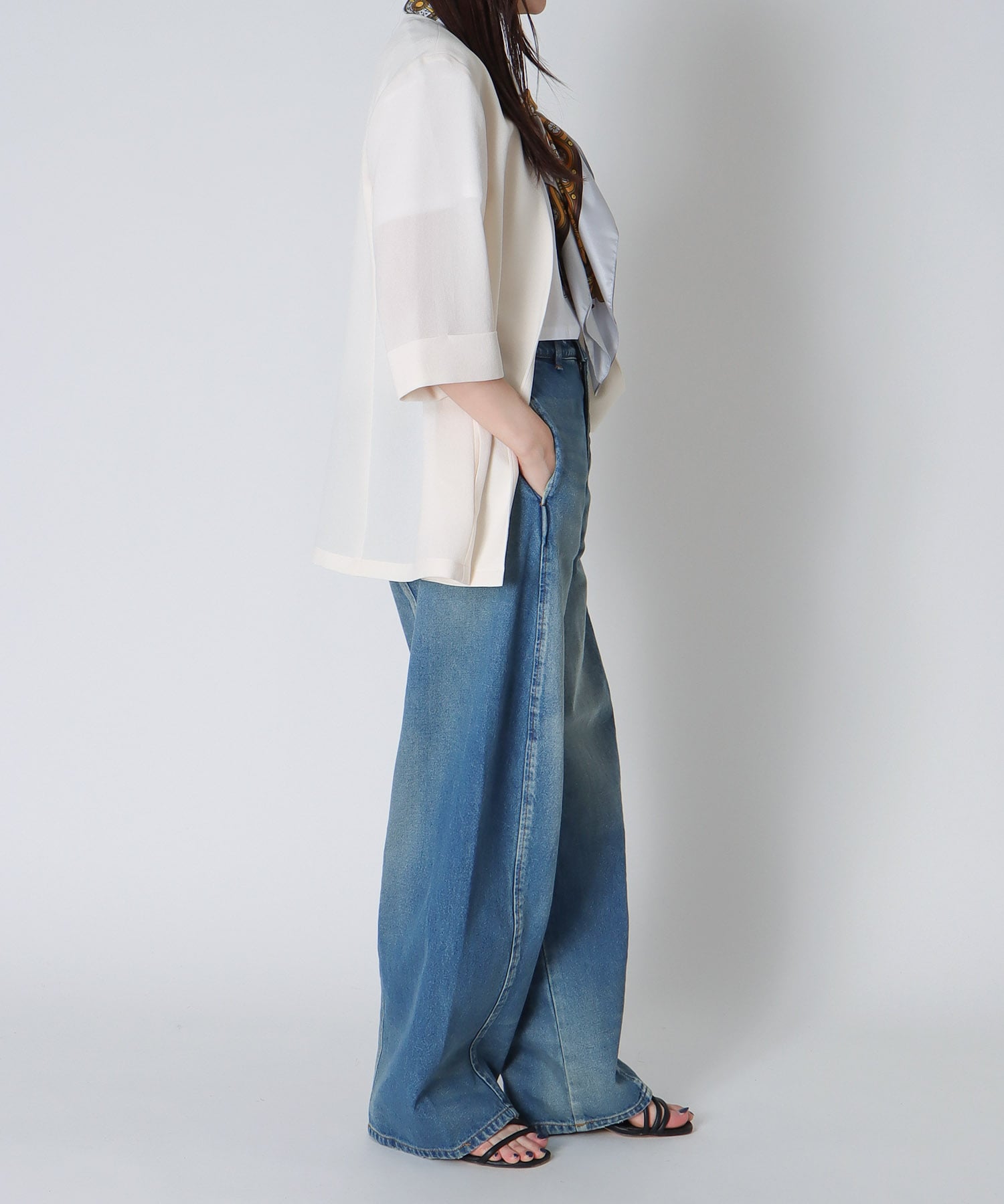 ＜B7＞collarless half sleeve jacket