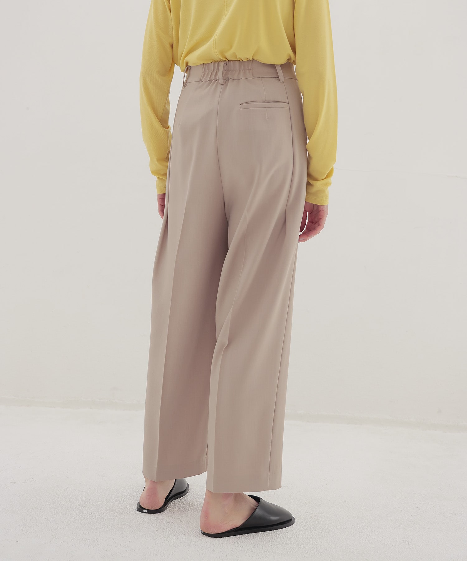 ＜B7＞dry gaba slacks pants