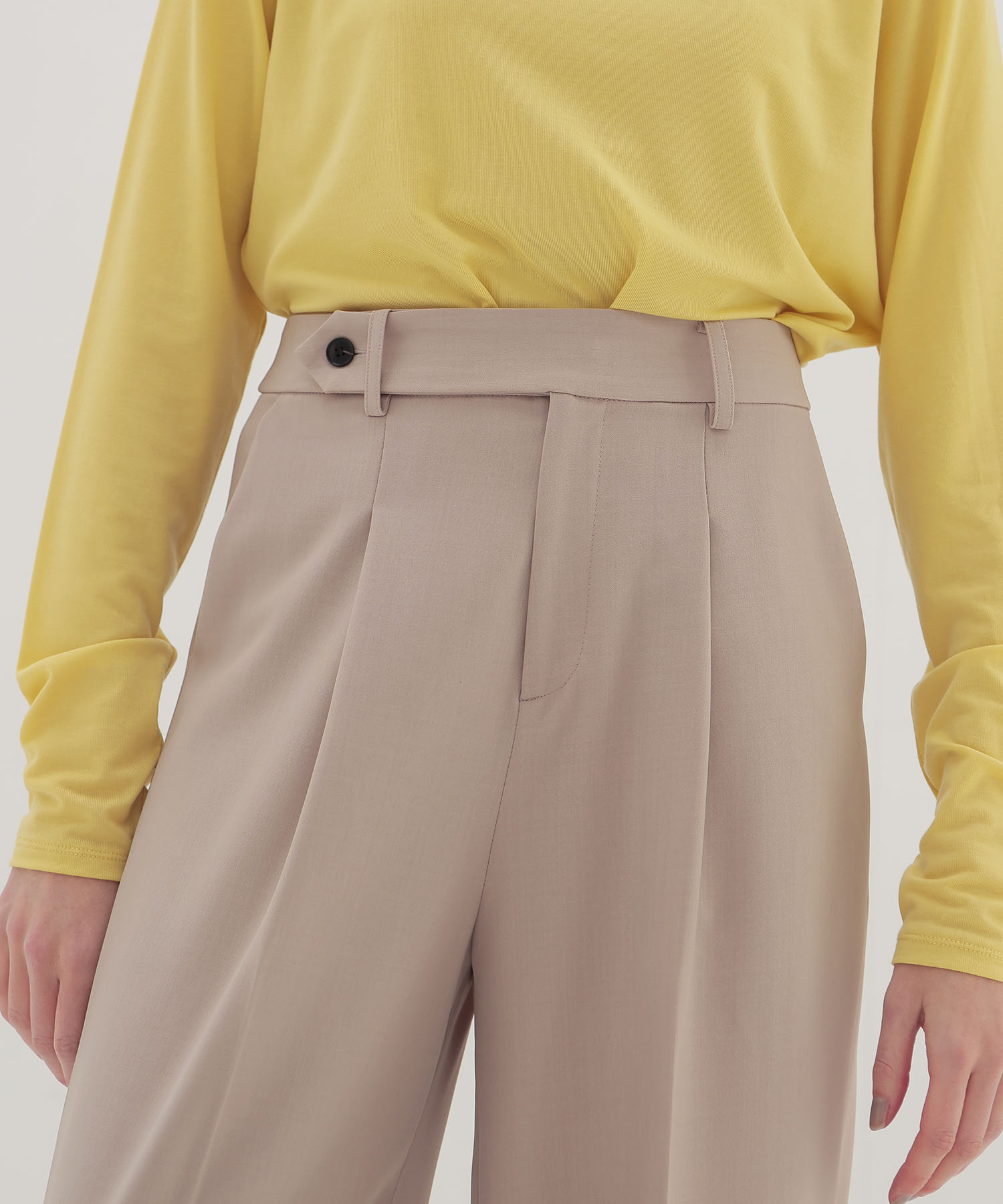 ＜B7＞dry gaba slacks pants