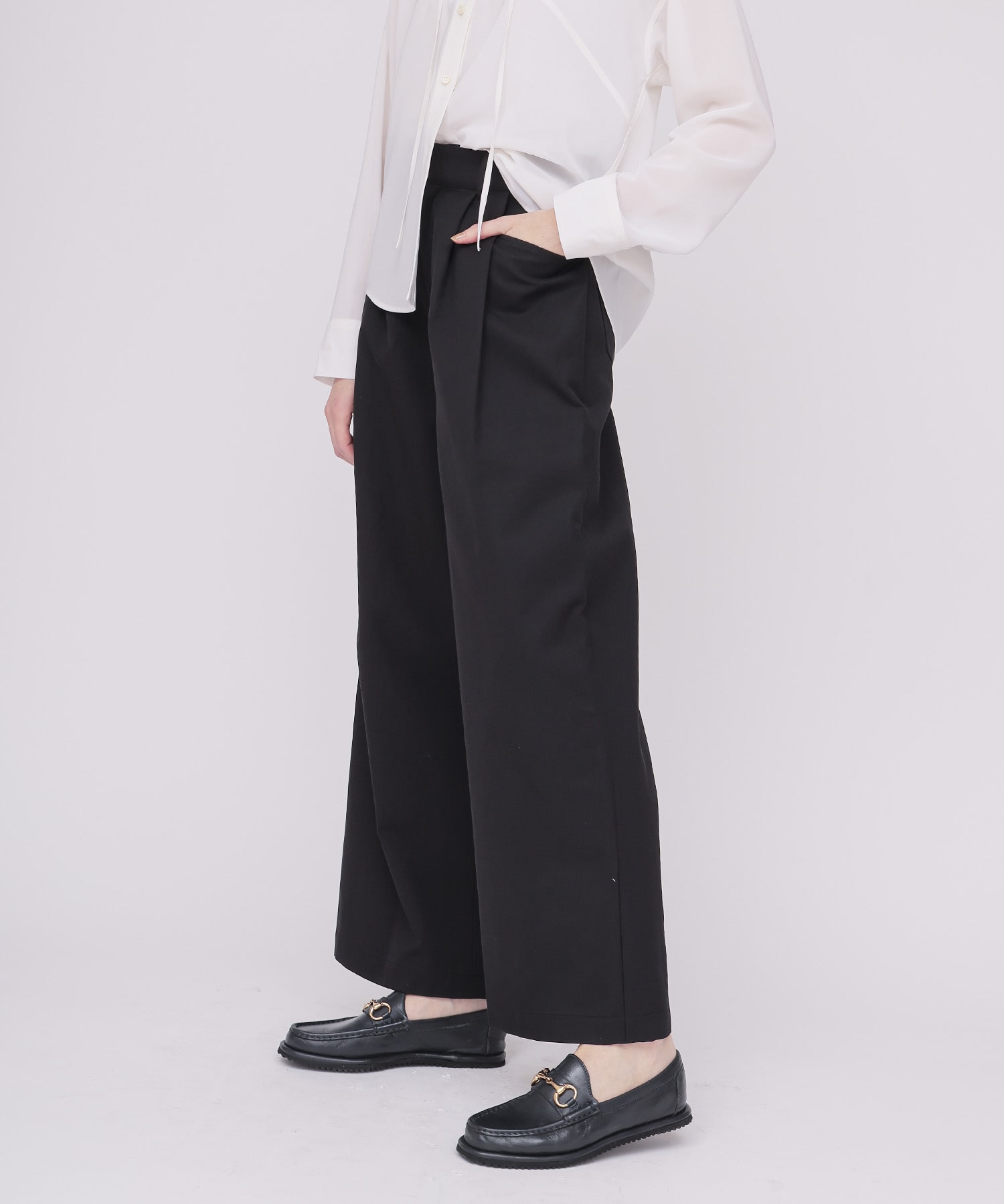 ＜B7＞wide chino pants