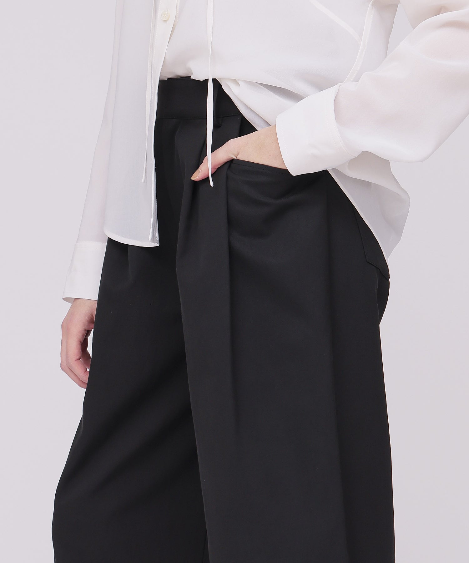 ＜B7＞wide chino pants