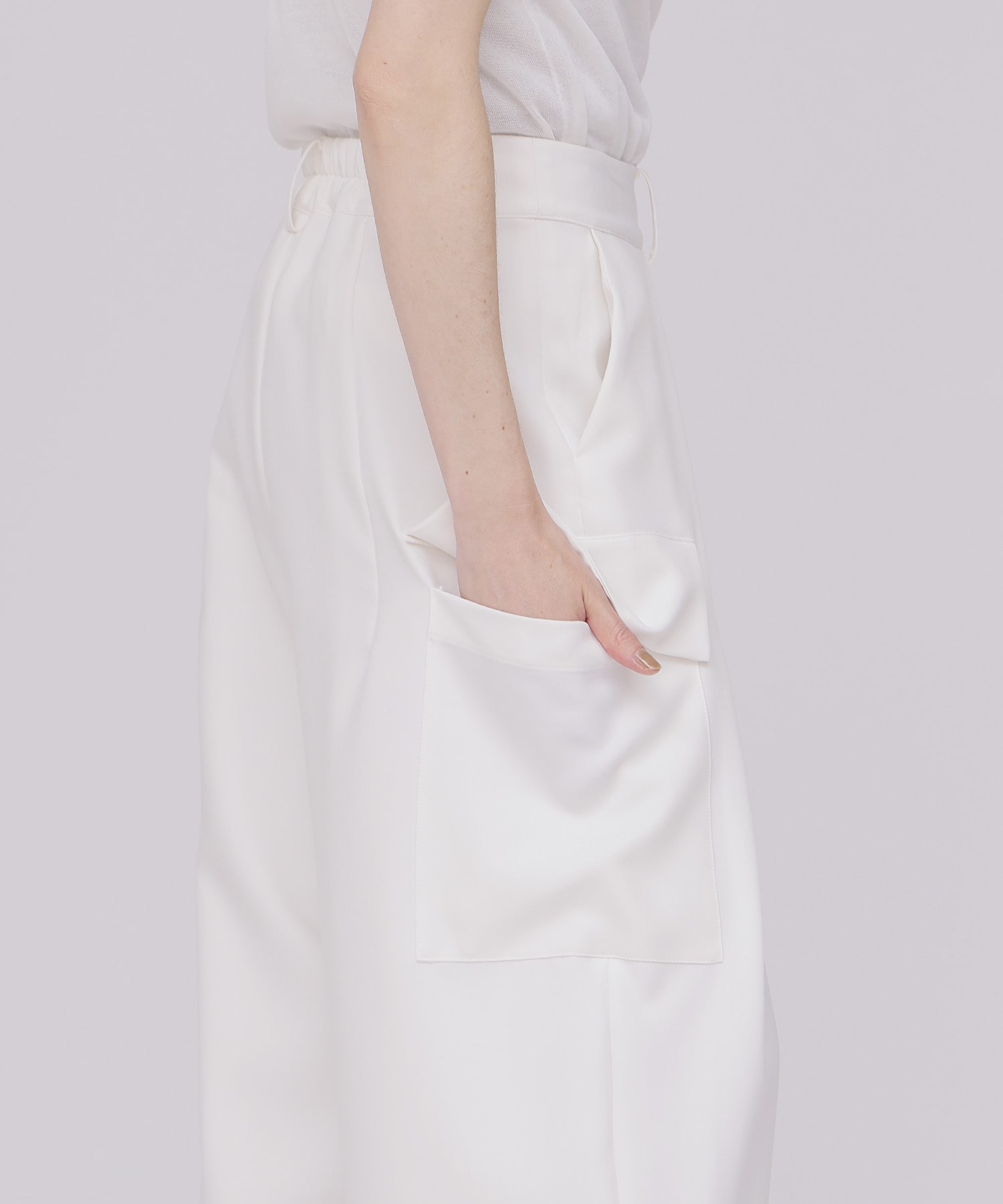 ＜B7＞ powder twill stretch cargo pants