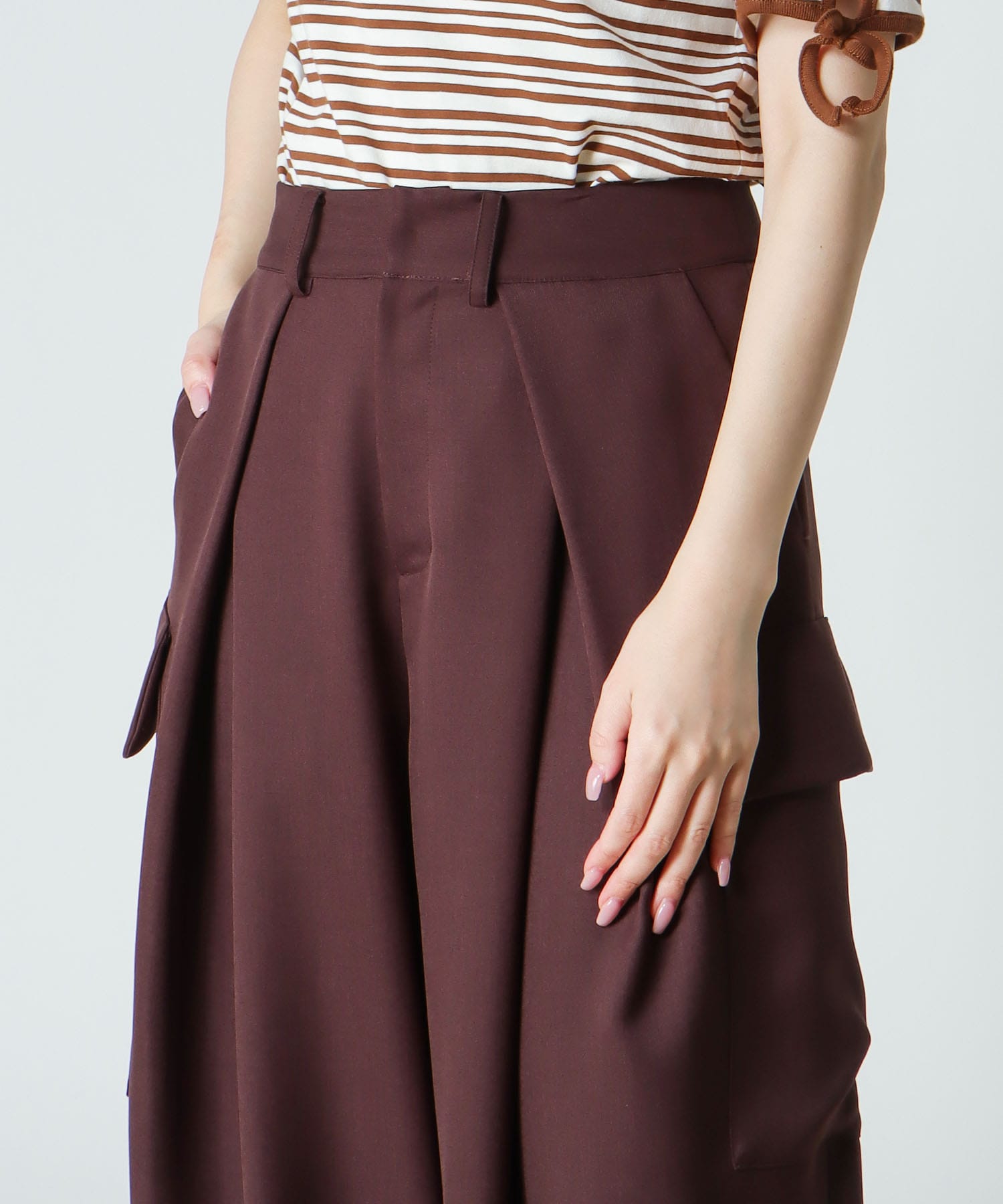 ＜B7＞ powder twill stretch cargo pants