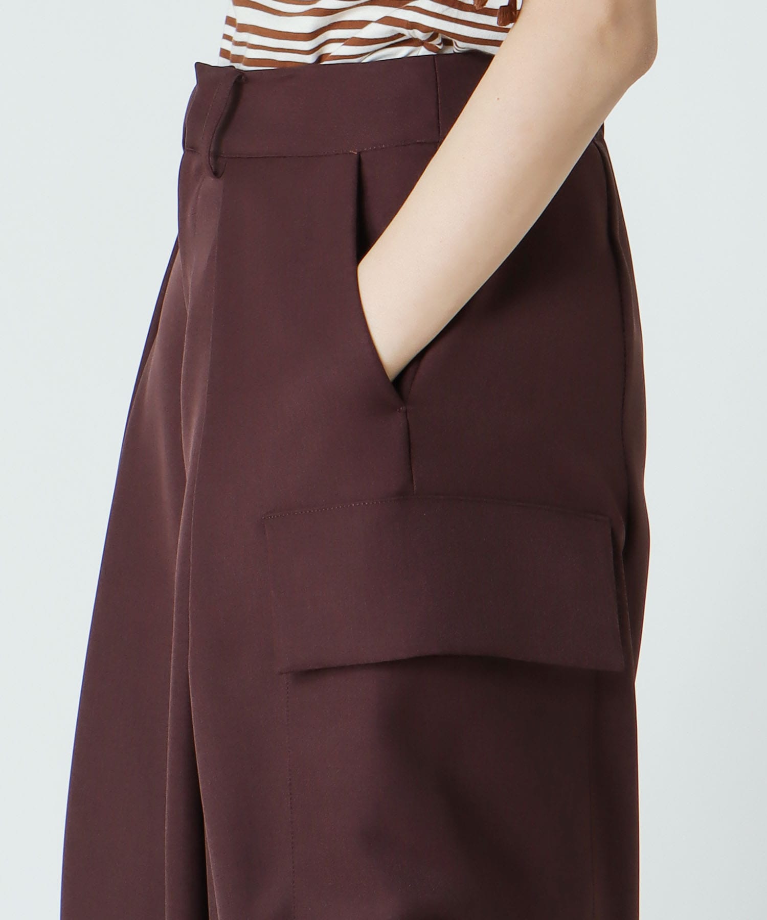 ＜B7＞ powder twill stretch cargo pants