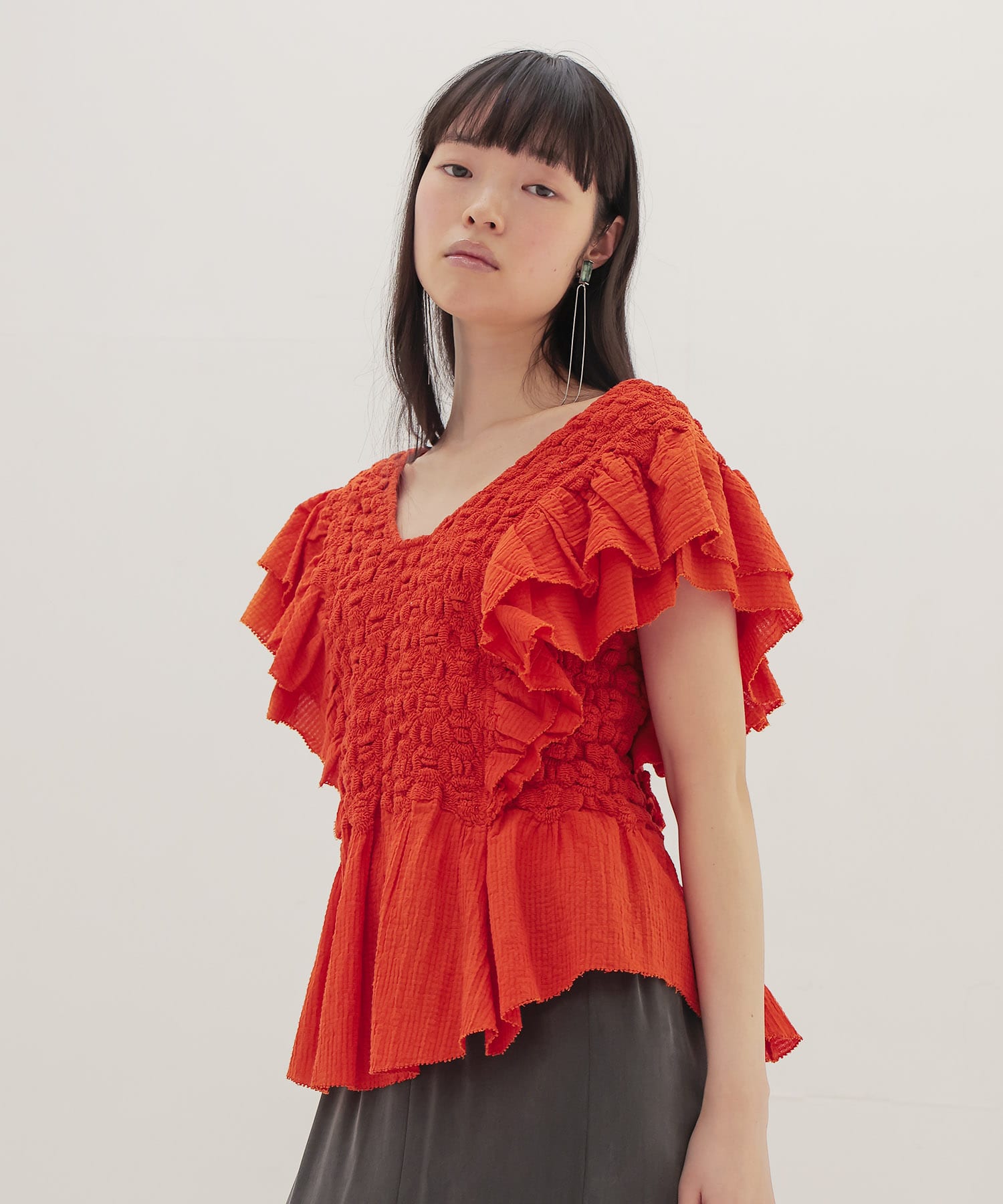 ＜VENIT＞SMOCKING CHECK PULL