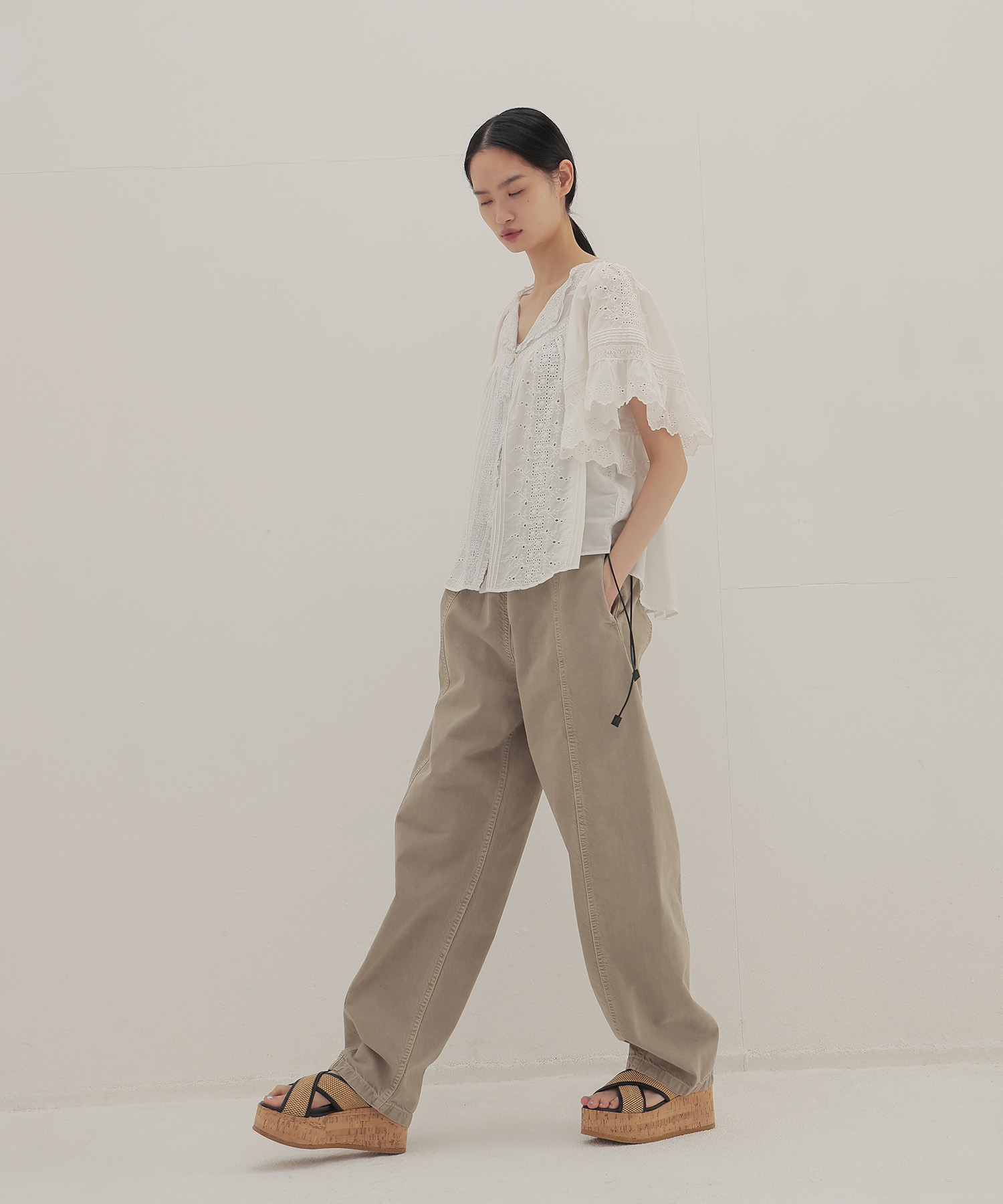 ＜VENIT＞SILK COTTON LACE EMBROIDERY BLOUSE