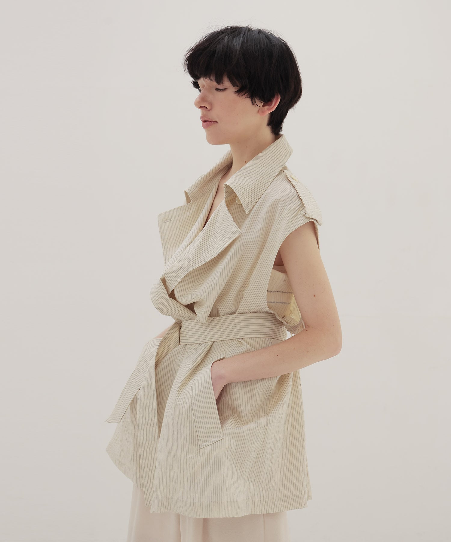 ＜VENIT＞SHORT TRENCH JACKET