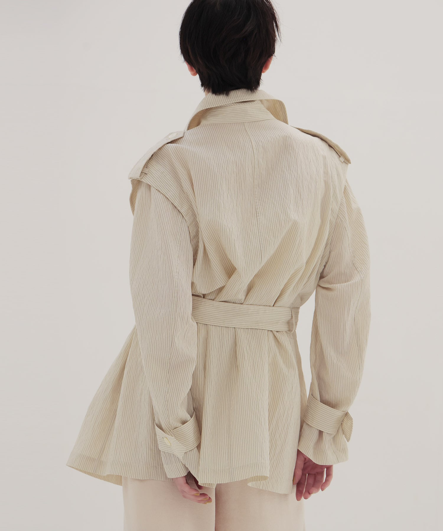 ＜VENIT＞SHORT TRENCH JACKET