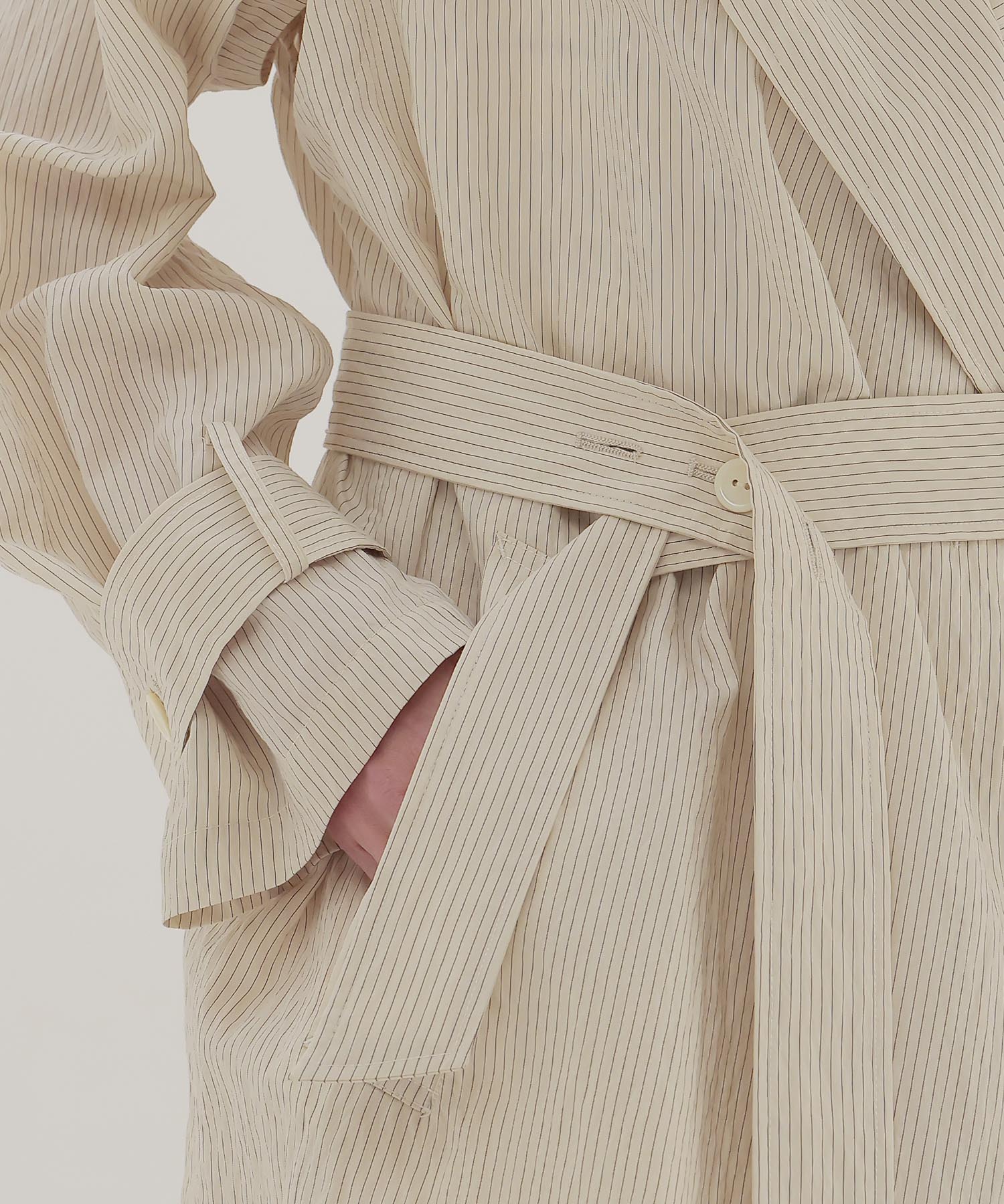 ＜VENIT＞SHORT TRENCH JACKET