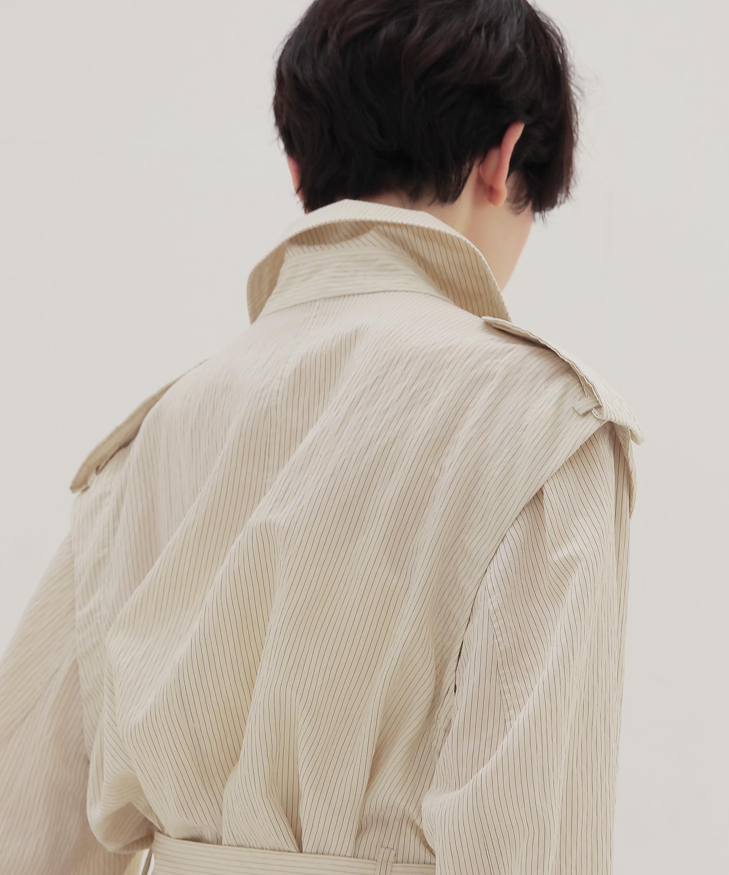 ＜VENIT＞SHORT TRENCH JACKET