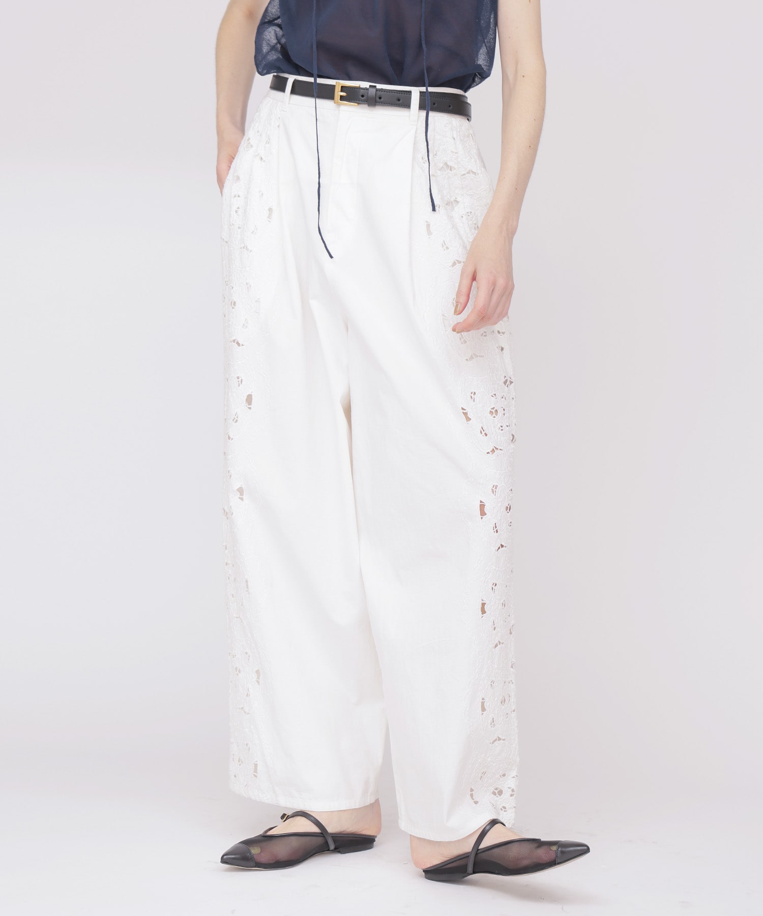 〔お家で試着〕＜VENIT＞CUT WORK LACE EMBROIDERY PANTS