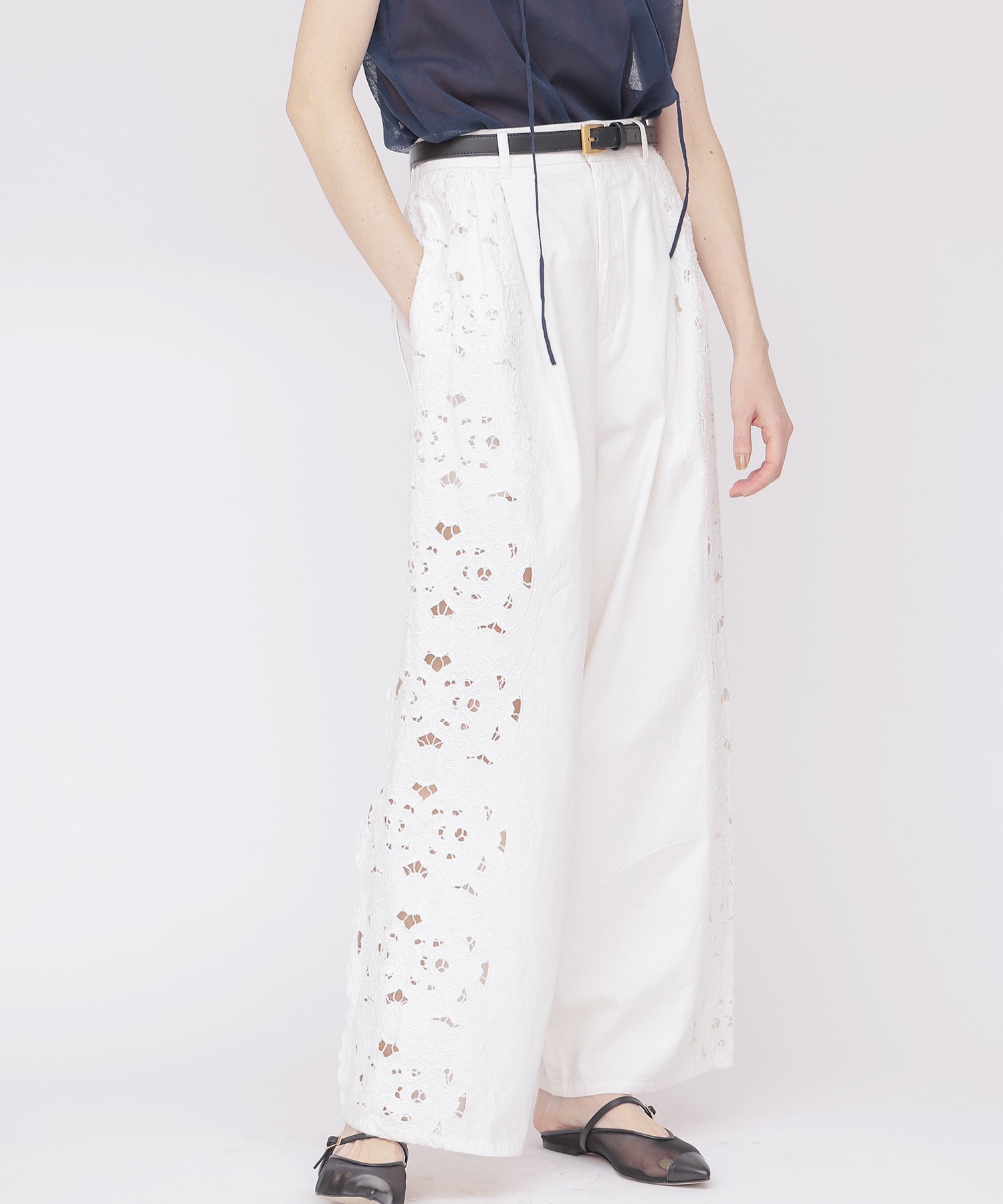 〔お家で試着〕＜VENIT＞CUT WORK LACE EMBROIDERY PANTS