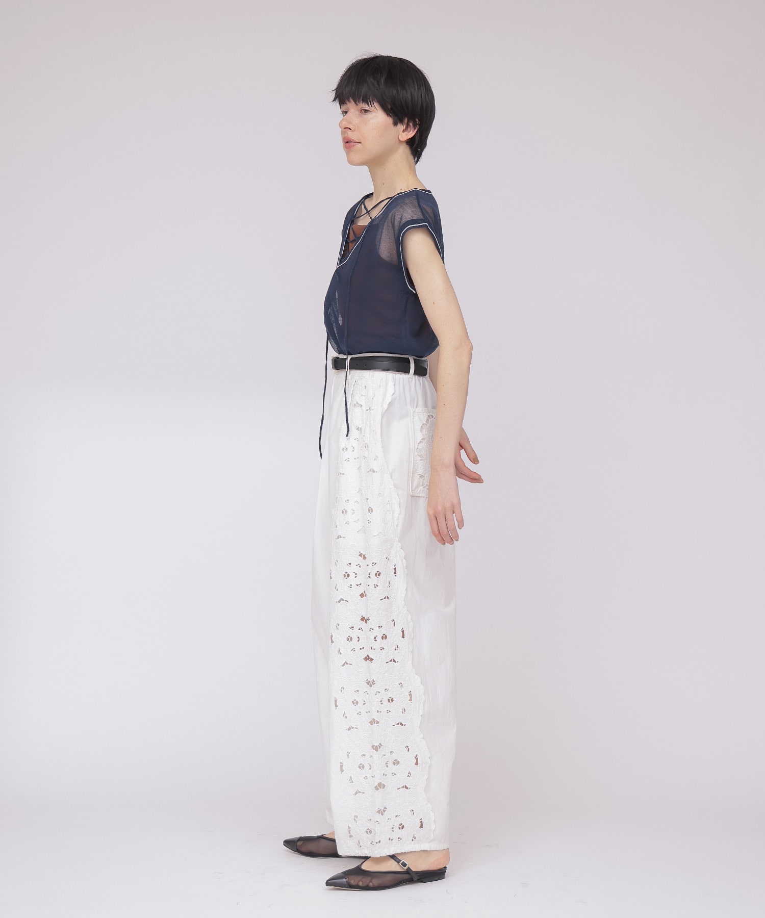 〔お家で試着〕＜VENIT＞CUT WORK LACE EMBROIDERY PANTS