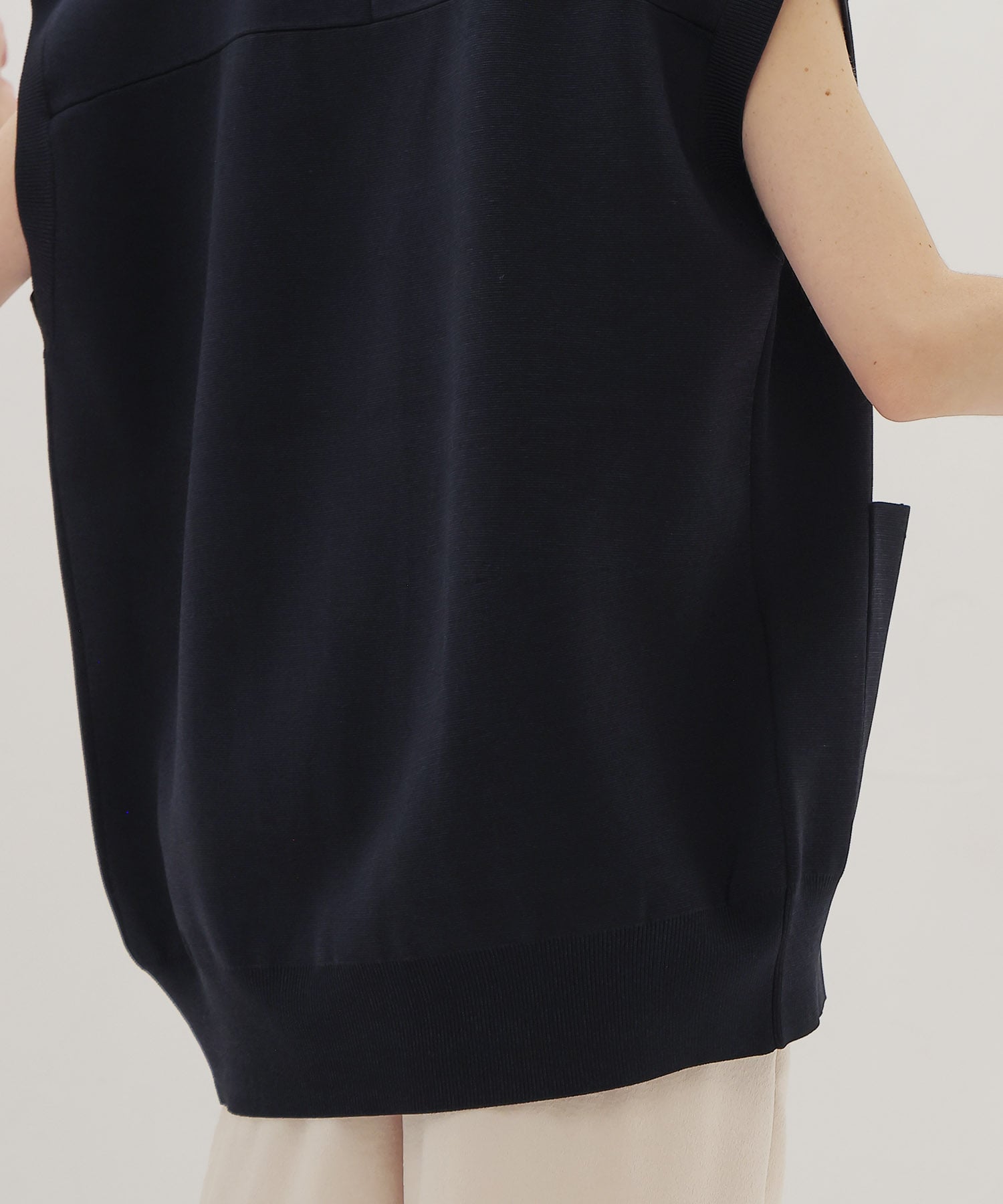 ＜VENIT＞HIGH TWIST VEST