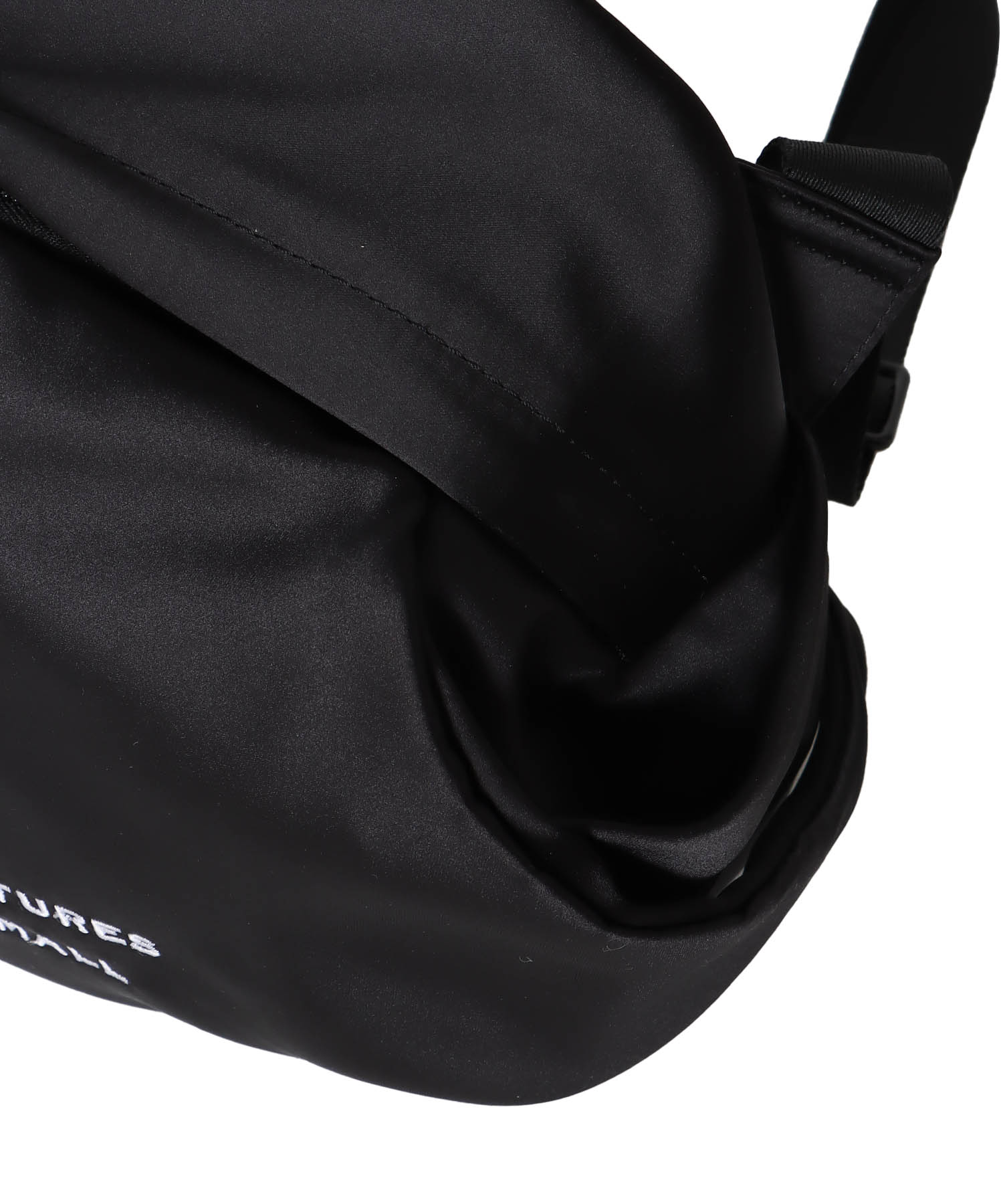 ＜TSURU by Mariko Oikawa＞Creature