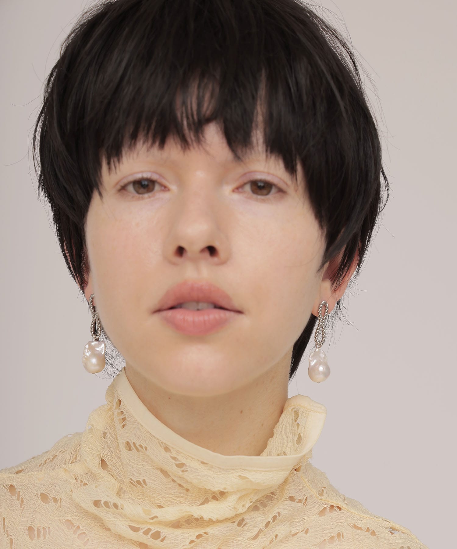 ＜ADER.bijoux＞TORSION pearl pierce