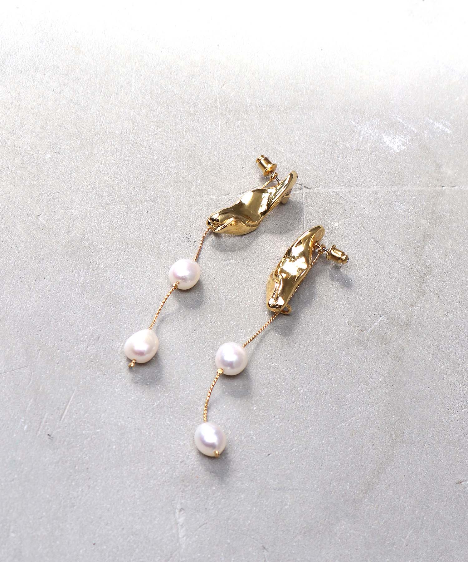 ＜ADER＞baton 2way pearl pierce
