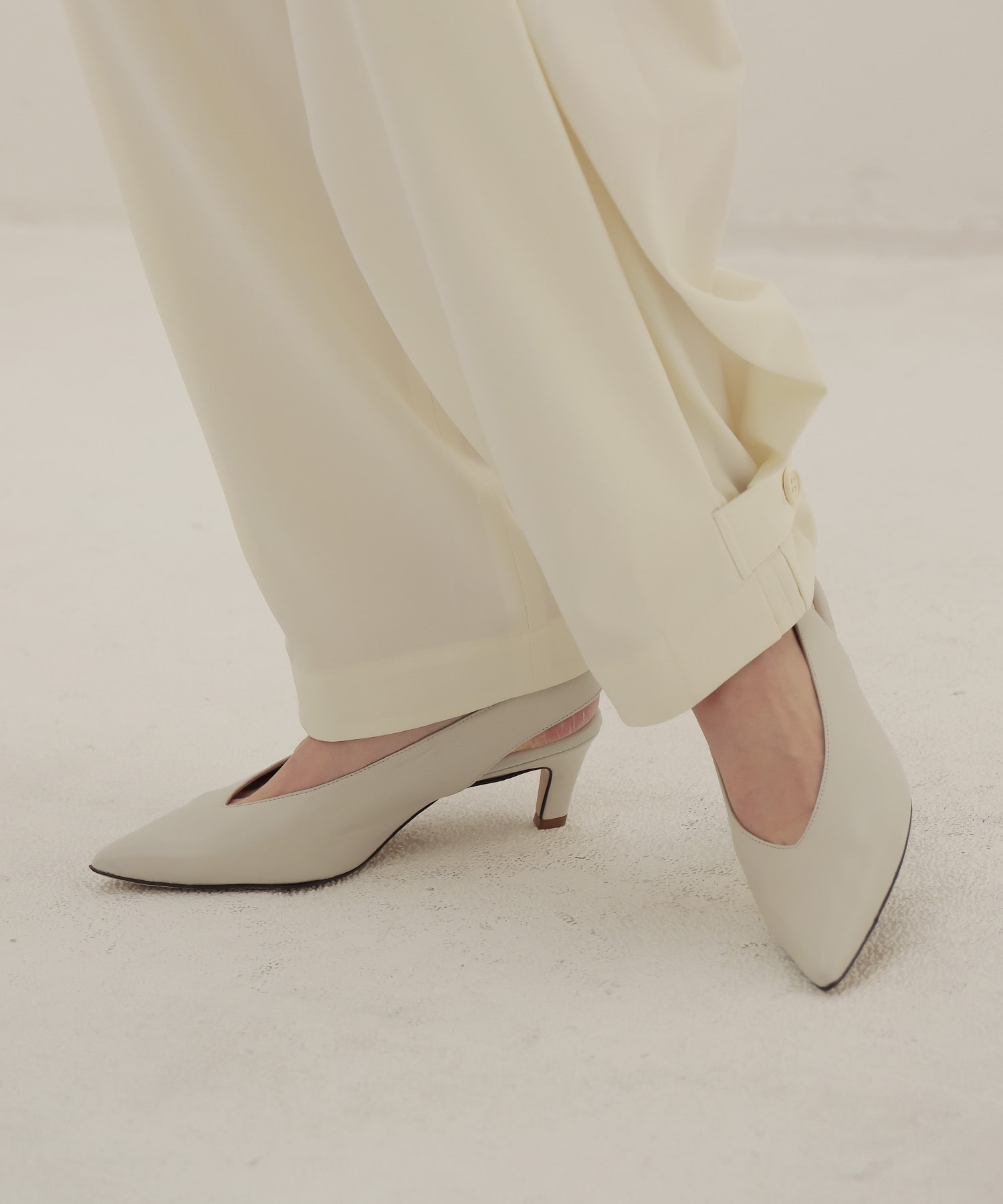 ＜CORSO ROMA，9＞slingbacks pumps