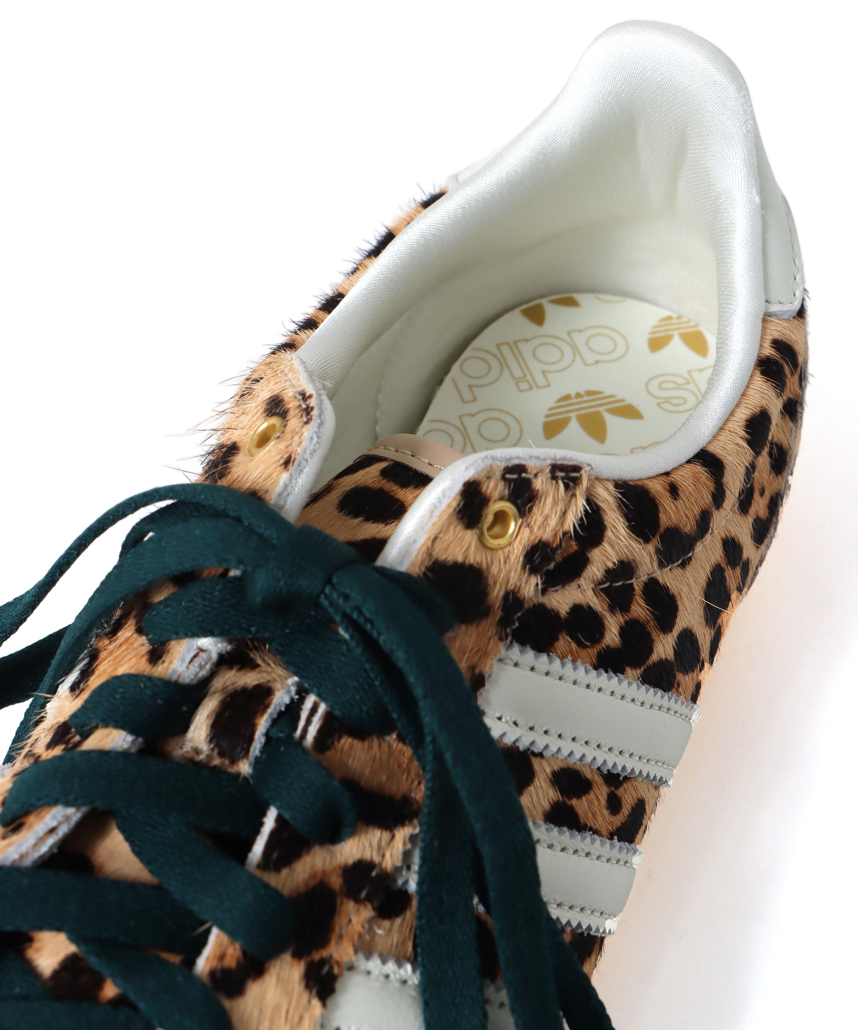 ＜adidas originals＞JAPAN W