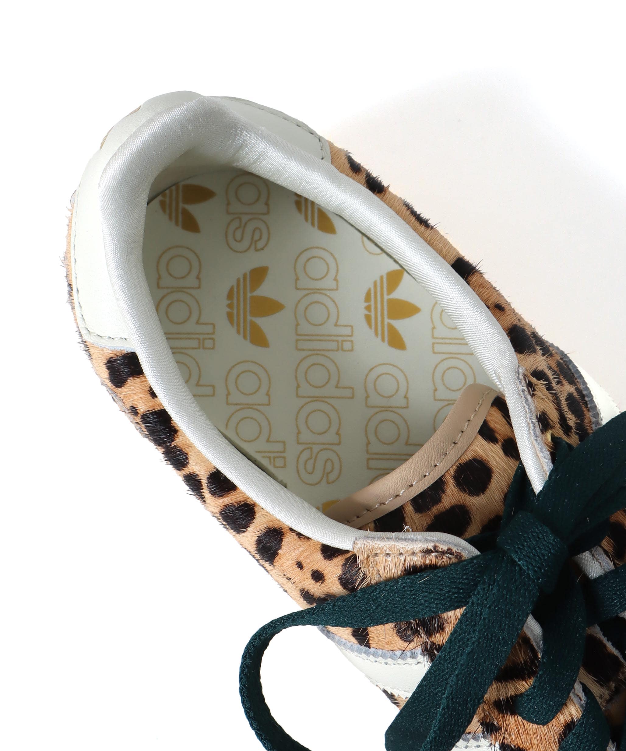 ＜adidas originals＞JAPAN W