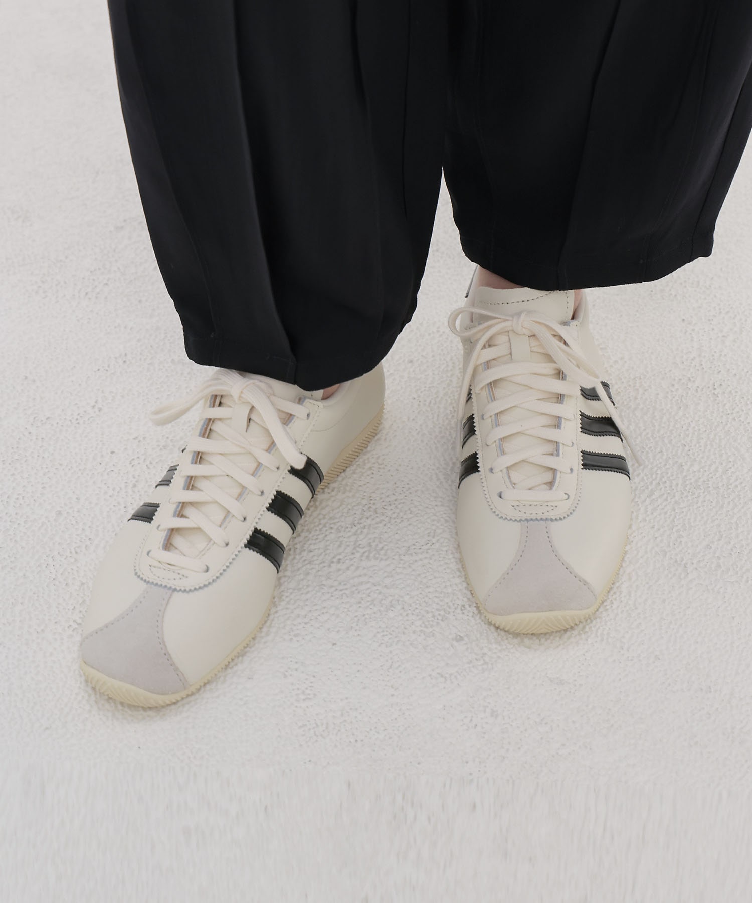 ＜adidas originals＞PARIS W